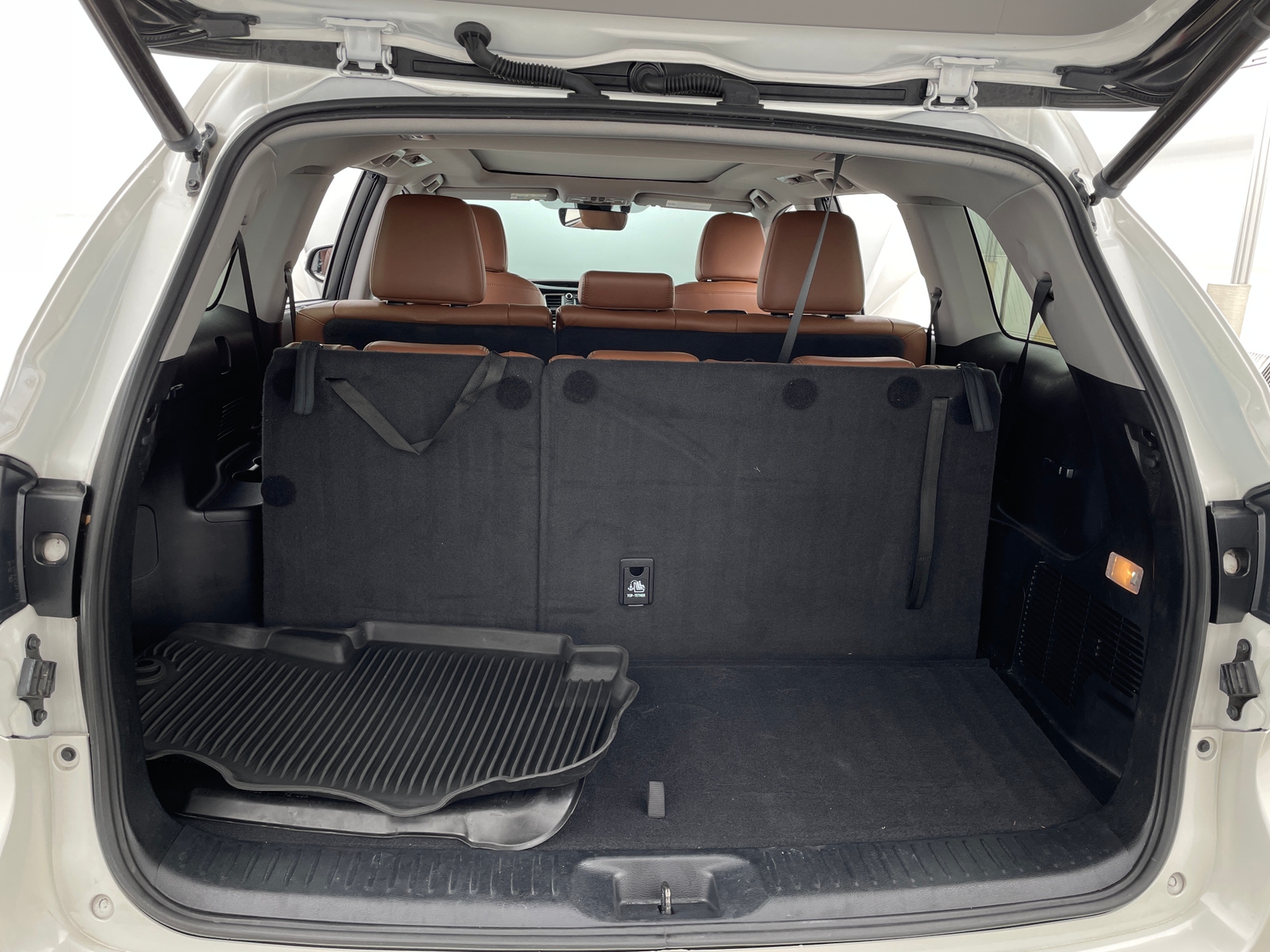Thumbnail: 2017 Toyota Highlander - 6