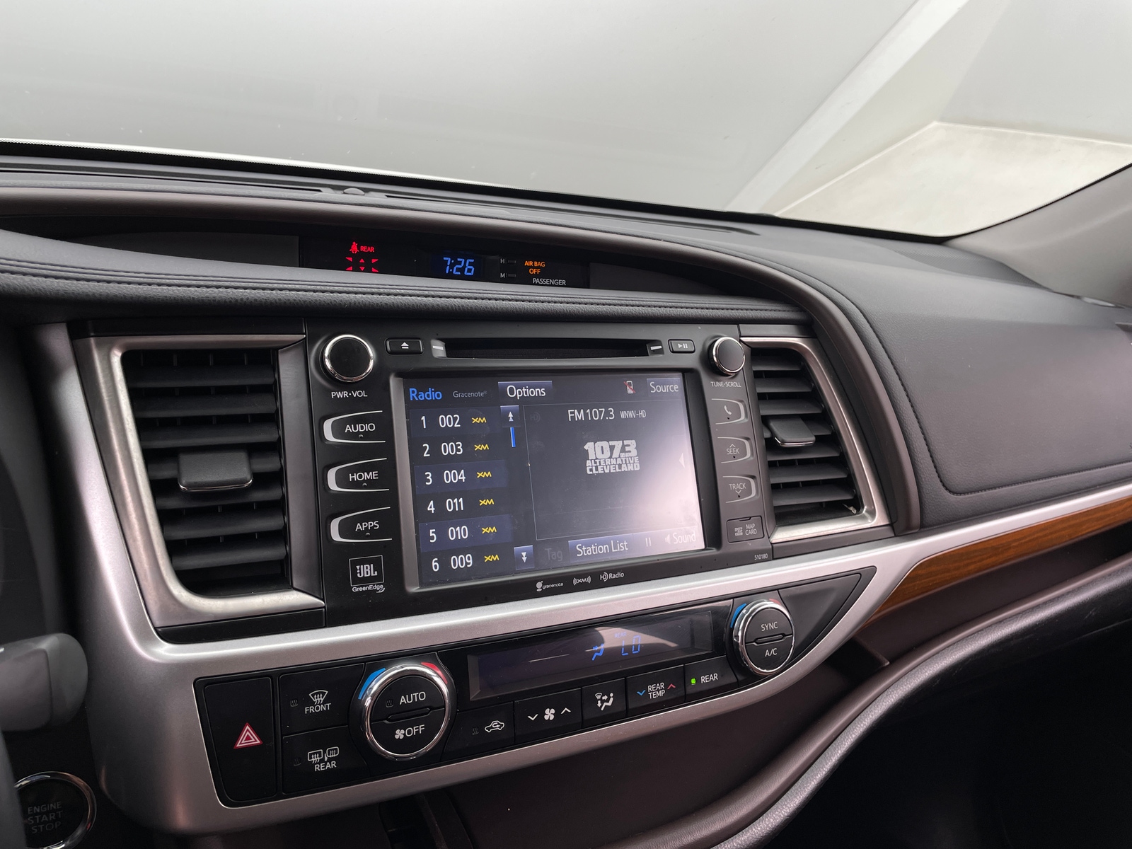 Thumbnail: 2017 Toyota Highlander - 3