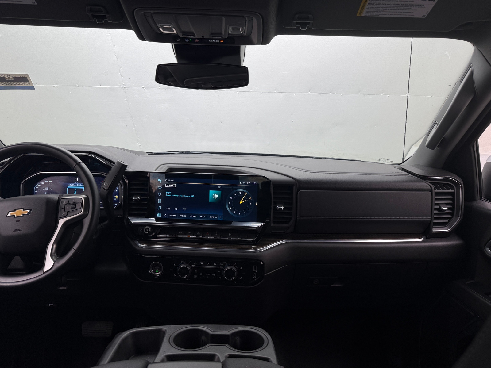 Thumbnail: 2023 Chevrolet Silverado 1500 - 3