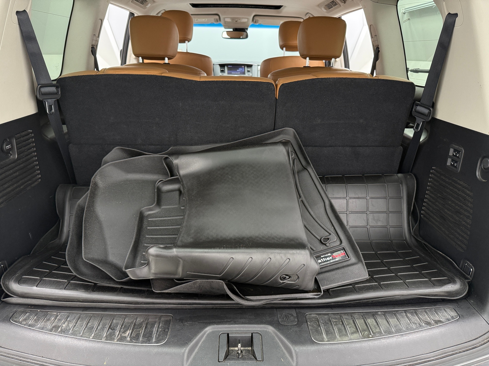 Thumbnail: 2017 INFINITI QX80 - 6