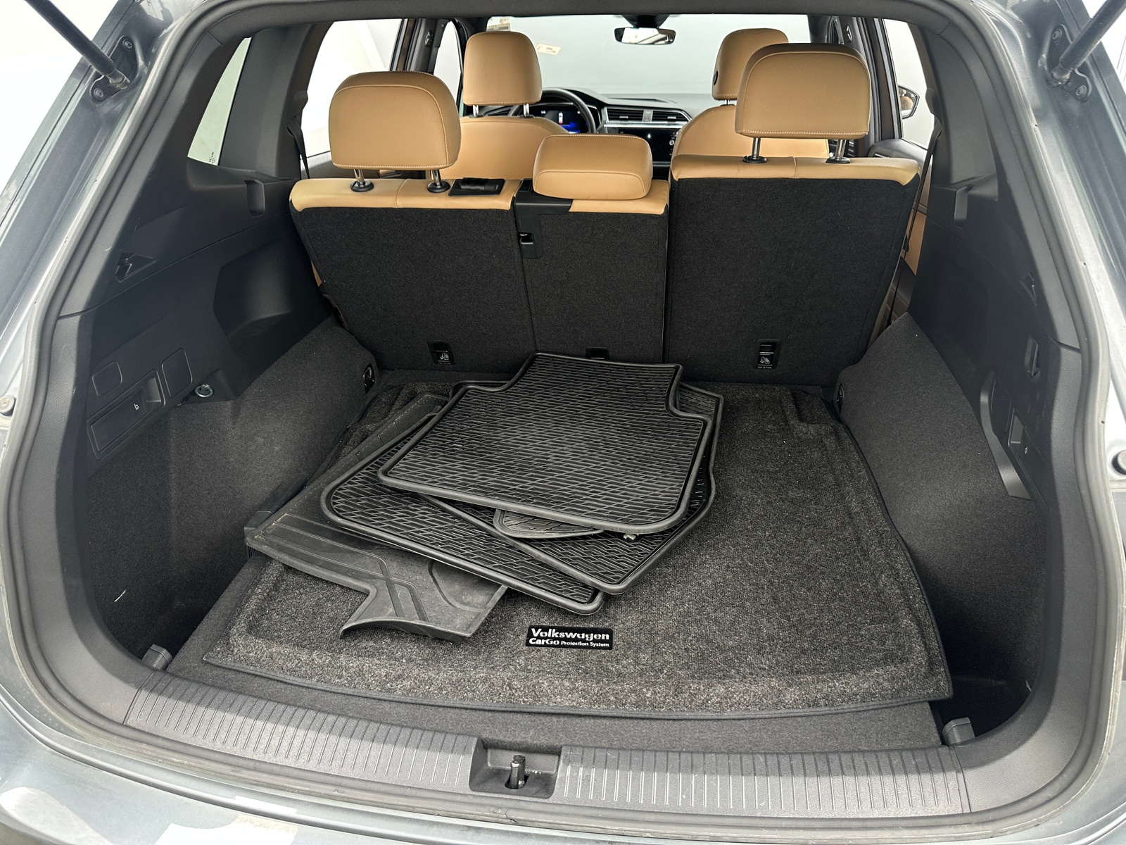 Thumbnail: 2022 Volkswagen Tiguan - 6