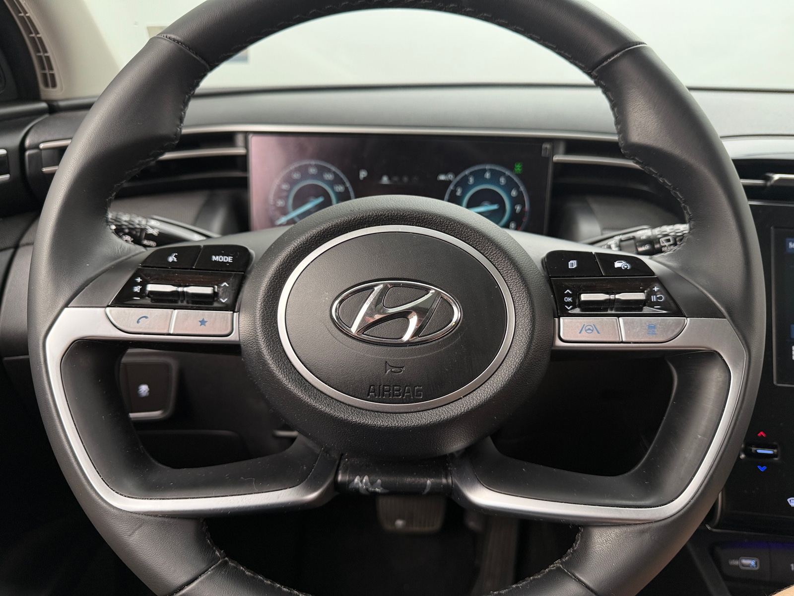 Thumbnail: 2023 Hyundai Tucson - 4