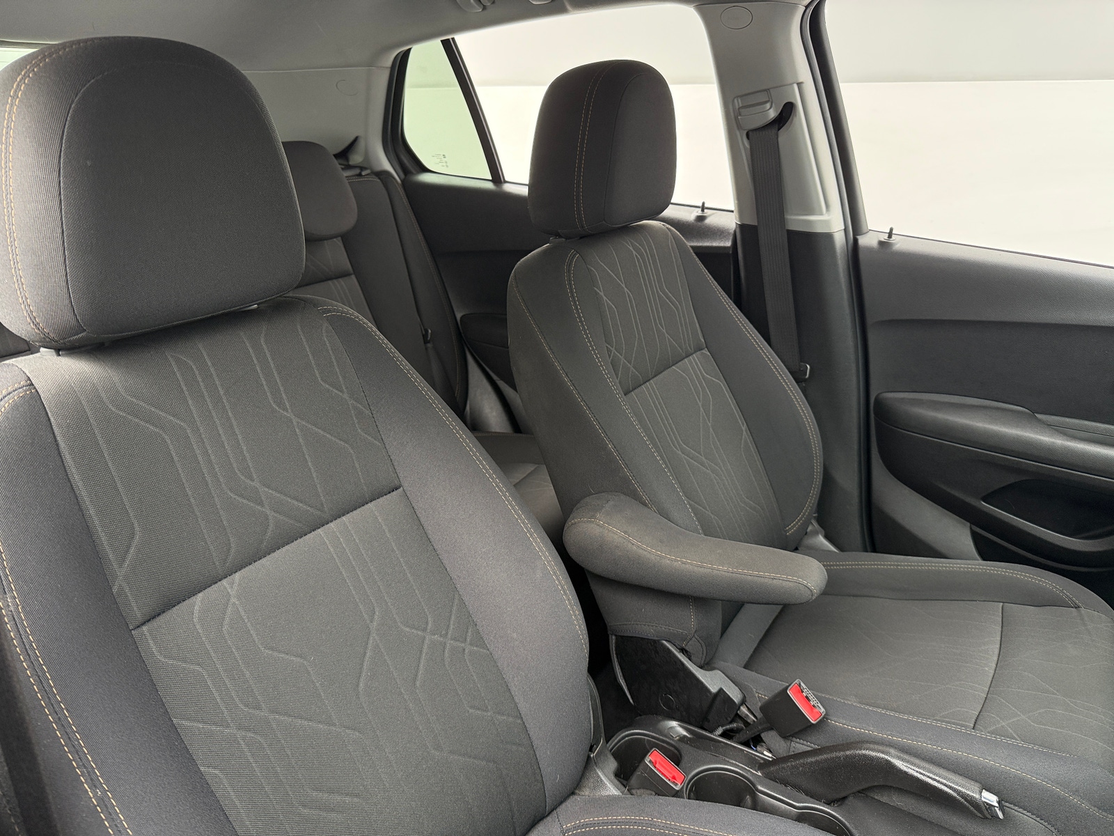 Thumbnail: 2020 Chevrolet Trax - 2