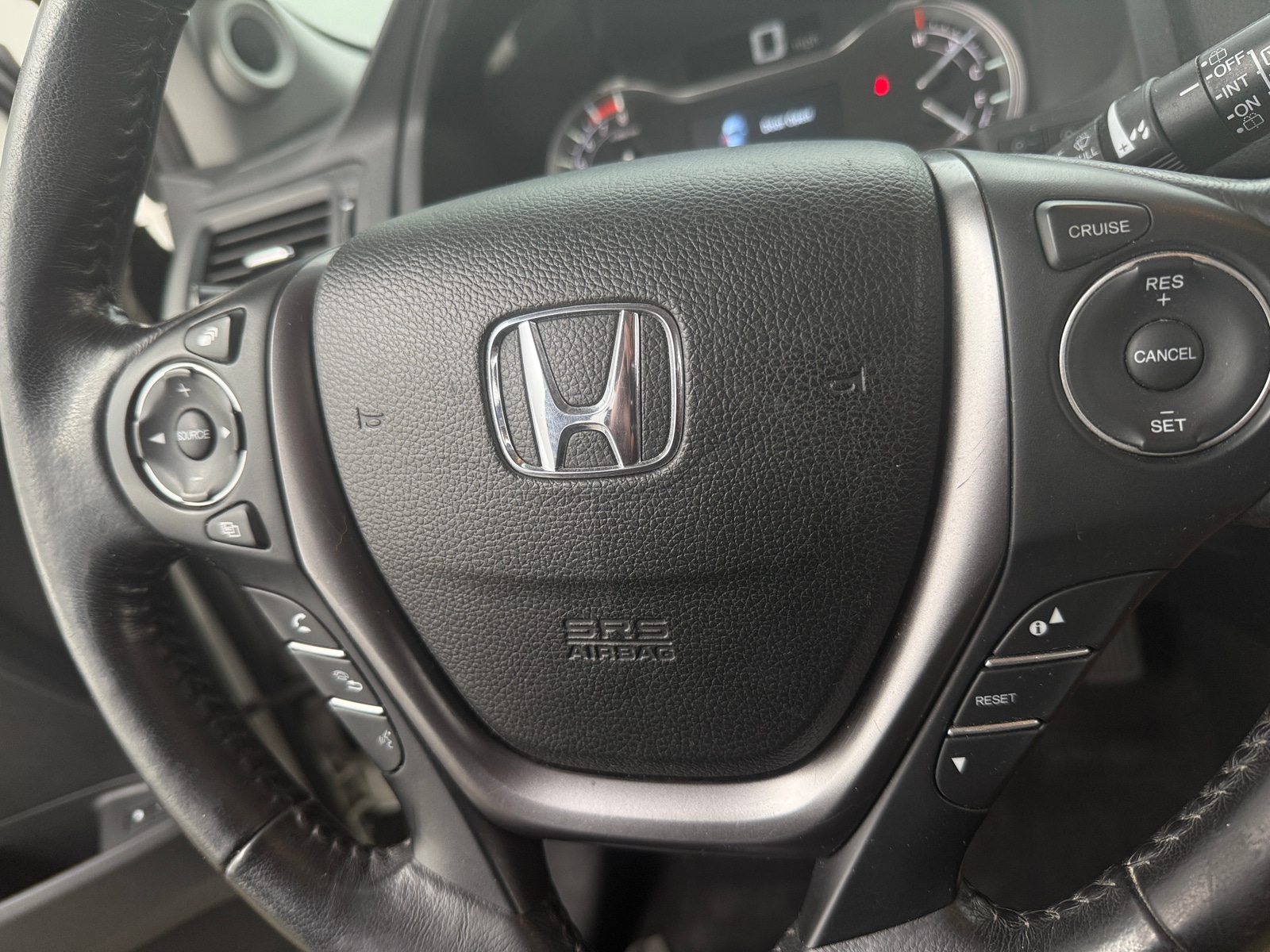 Thumbnail: 2018 Honda Pilot - 4