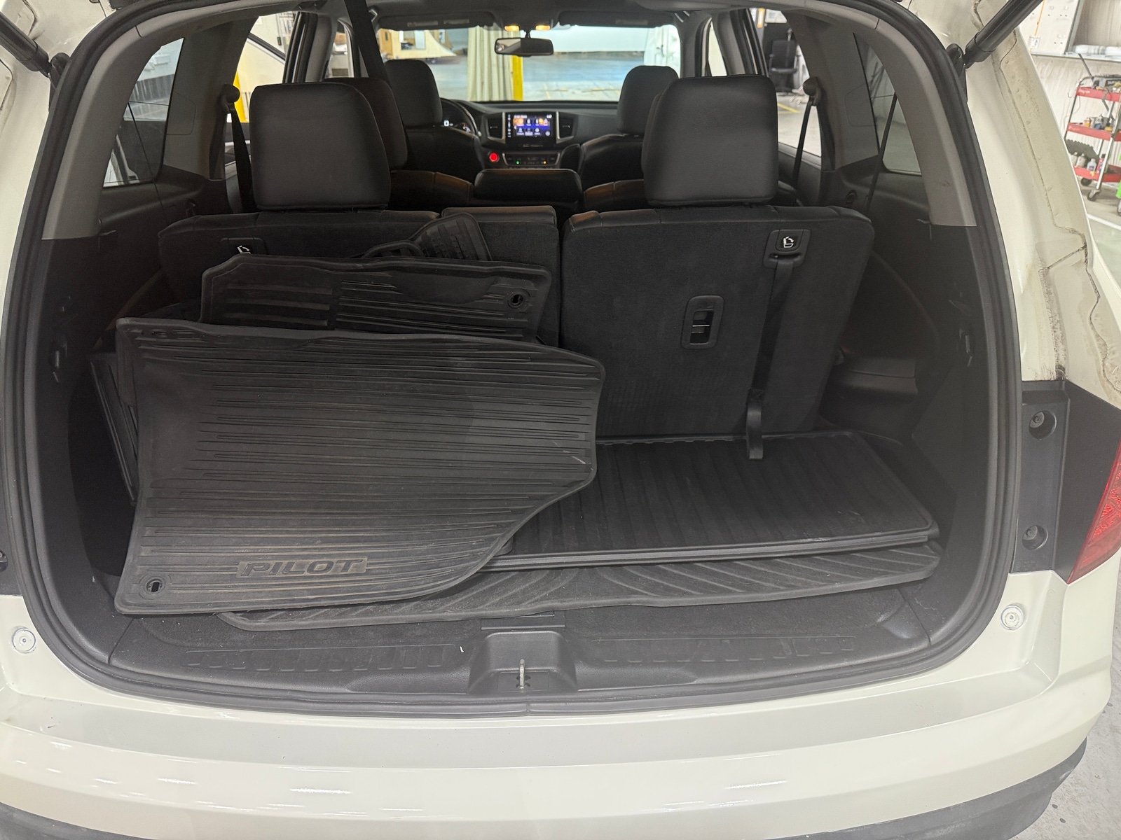 Thumbnail: 2018 Honda Pilot - 6