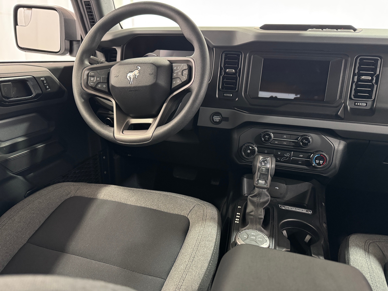 Thumbnail: 2023 Ford Bronco - 3