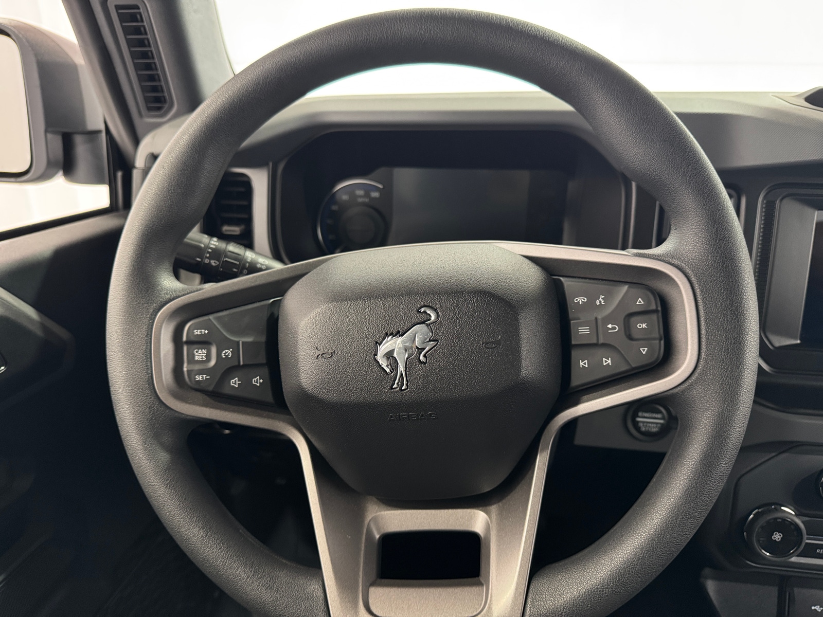 Thumbnail: 2023 Ford Bronco - 5