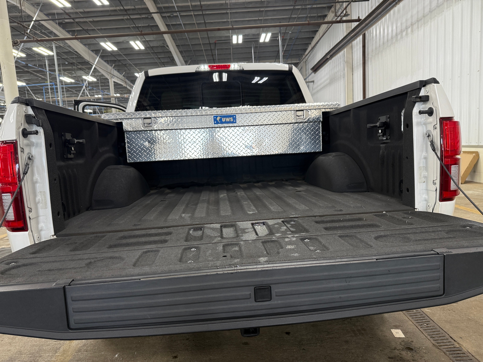 Thumbnail: 2018 Ford Econoline - 6