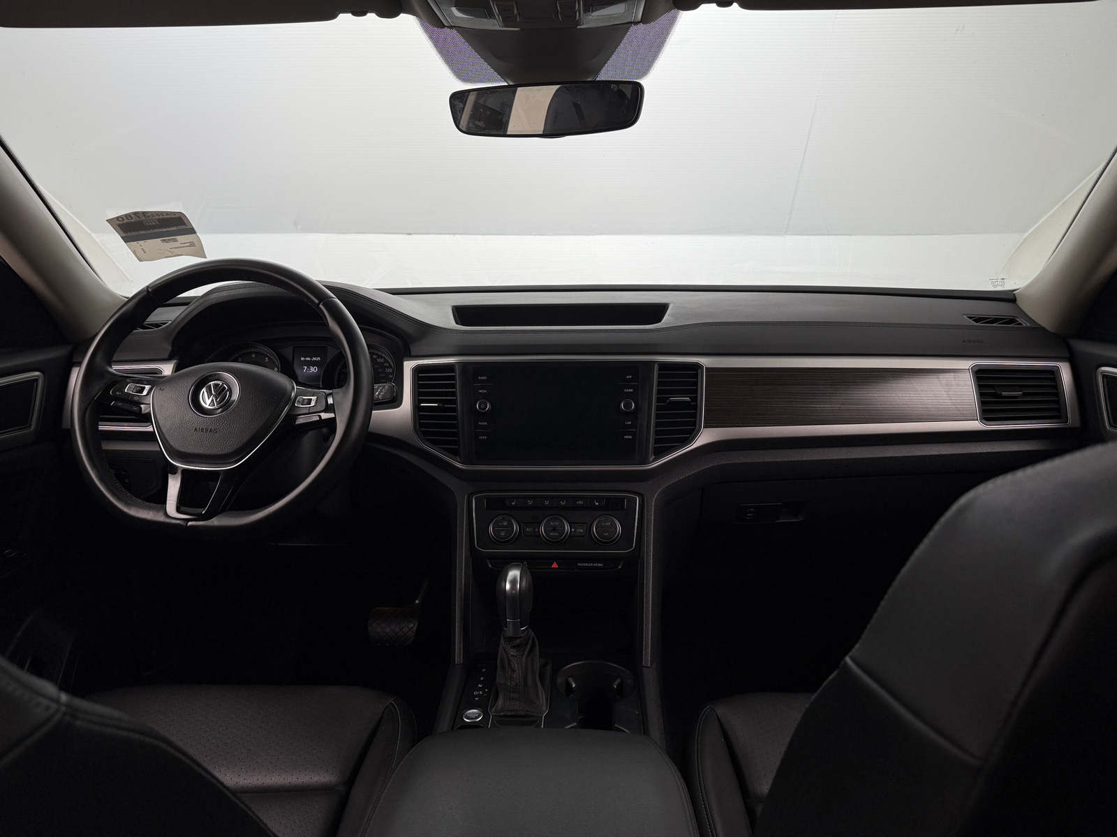 Thumbnail: 2019 Volkswagen Atlas - 2