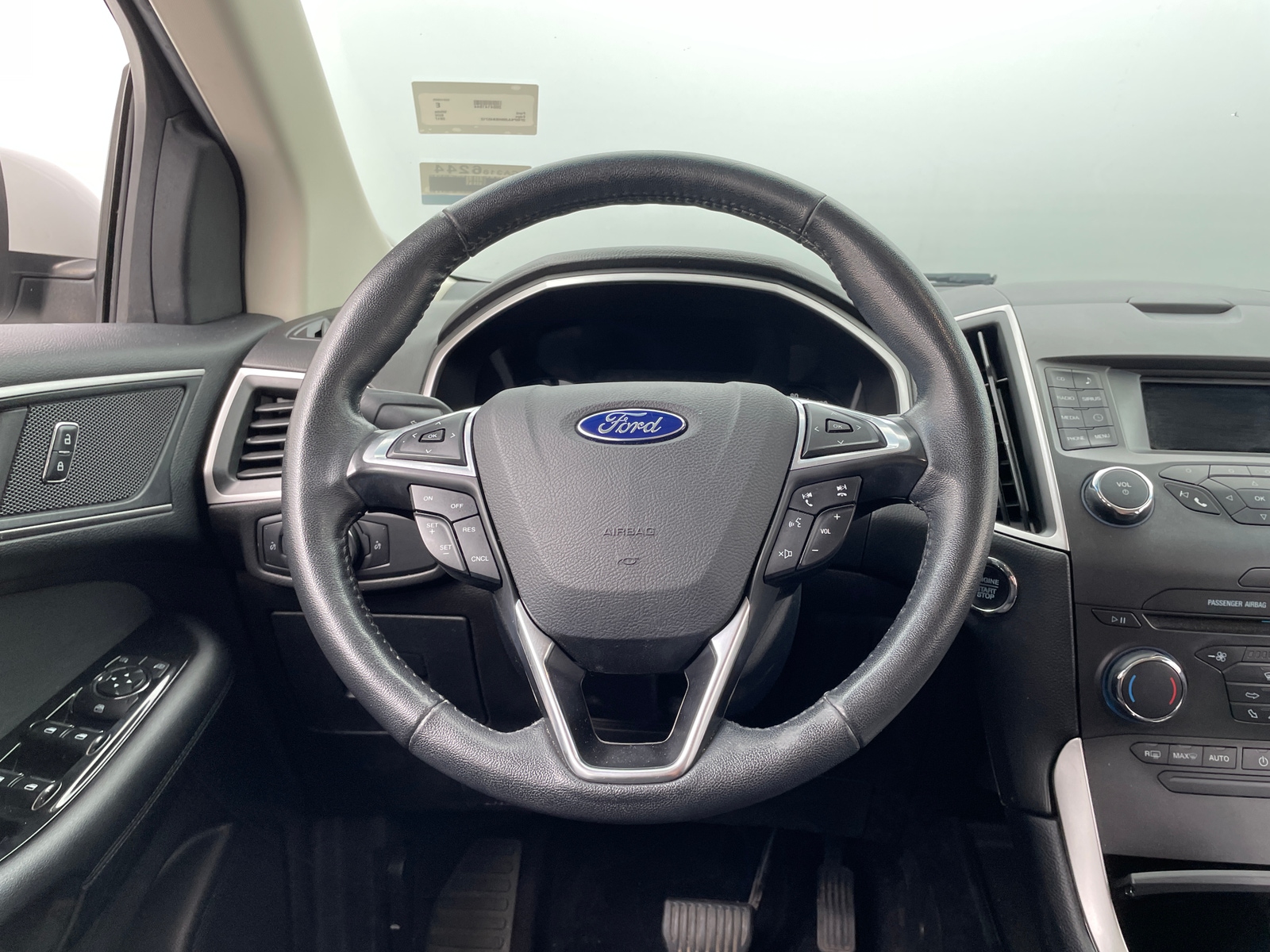Thumbnail: 2017 Ford Edge - 5