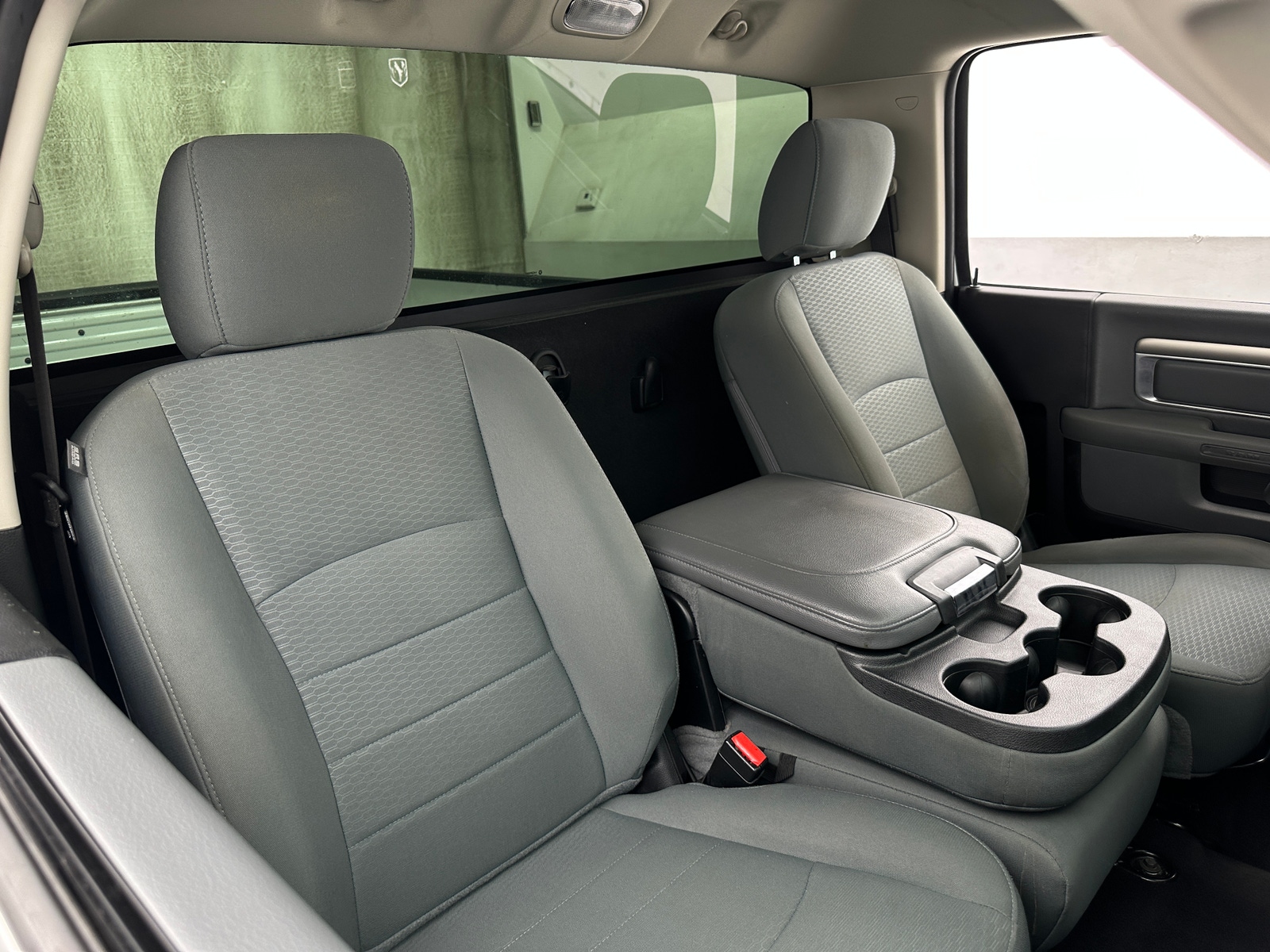Thumbnail: 2019 RAM 1500 Classic - 2
