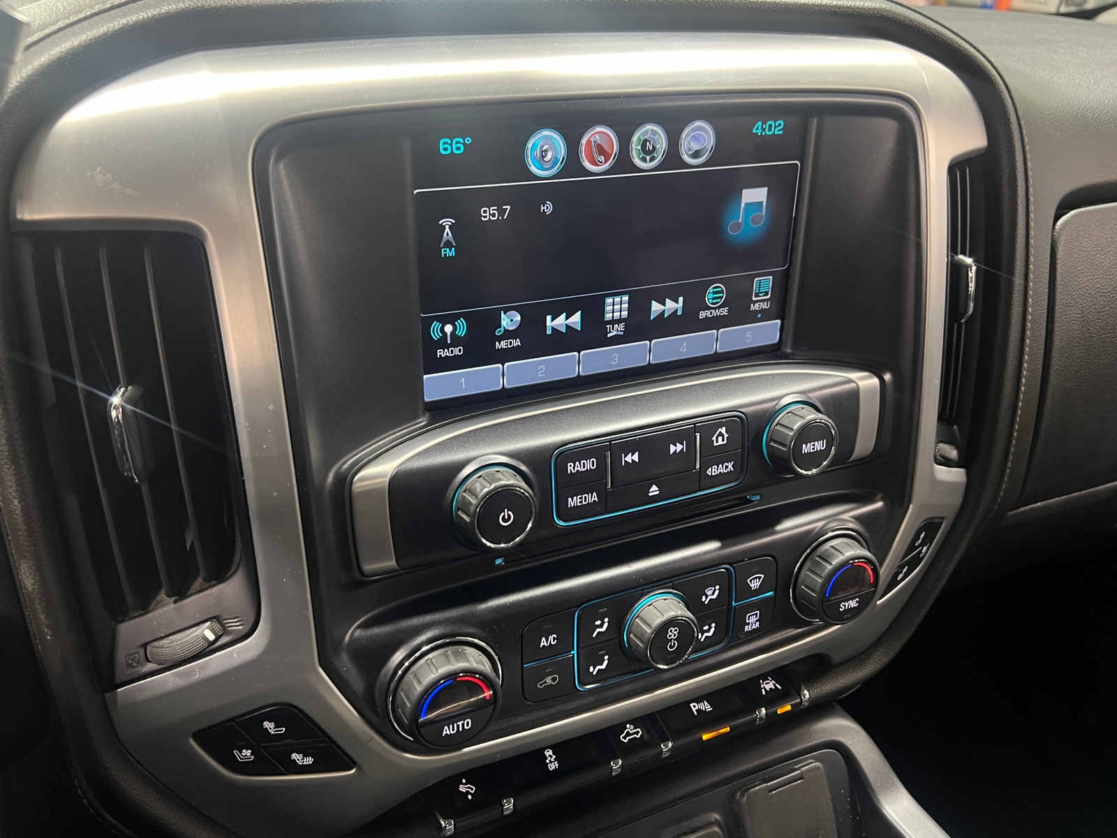 Thumbnail: 2018 GMC Sierra 1500 - 3