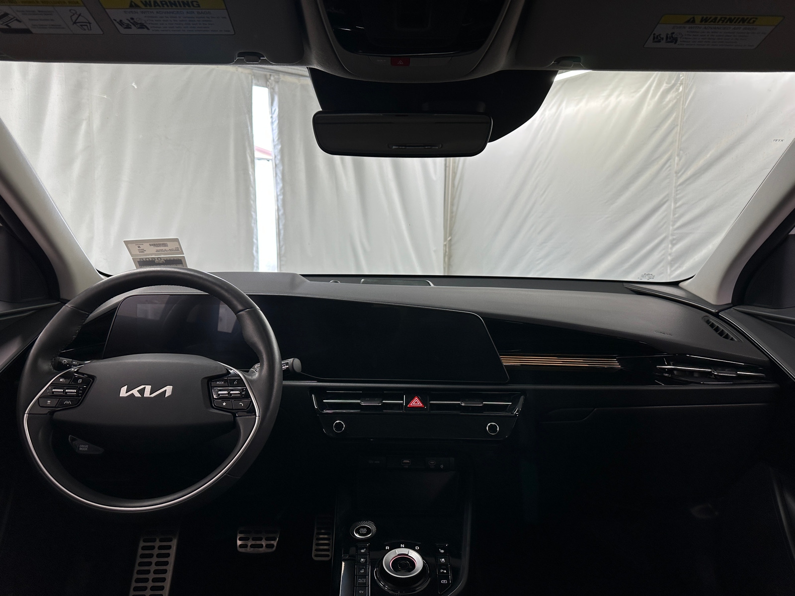 Thumbnail: 2023 Kia Niro - 2