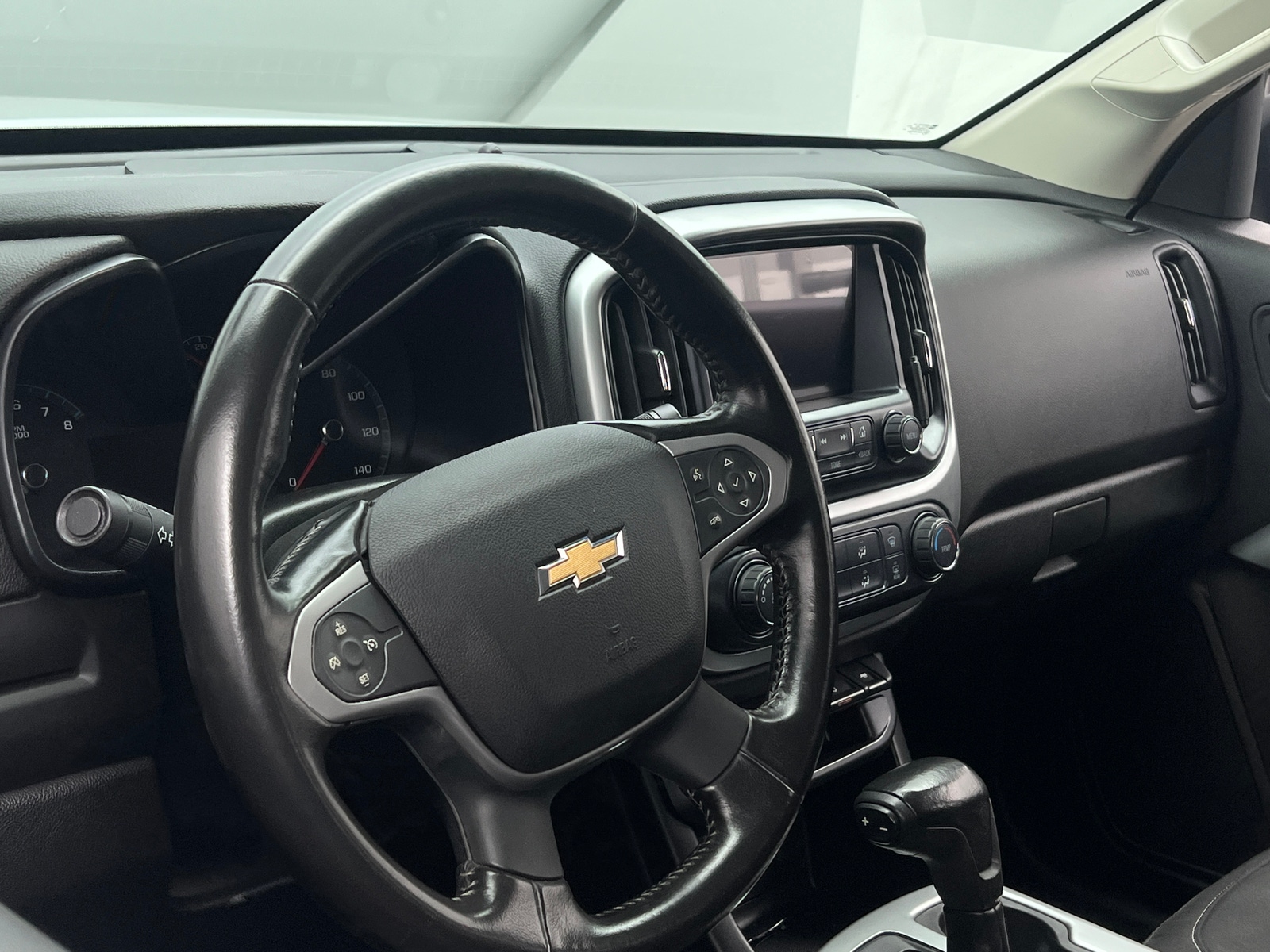 Thumbnail: 2017 Chevrolet Colorado - 5