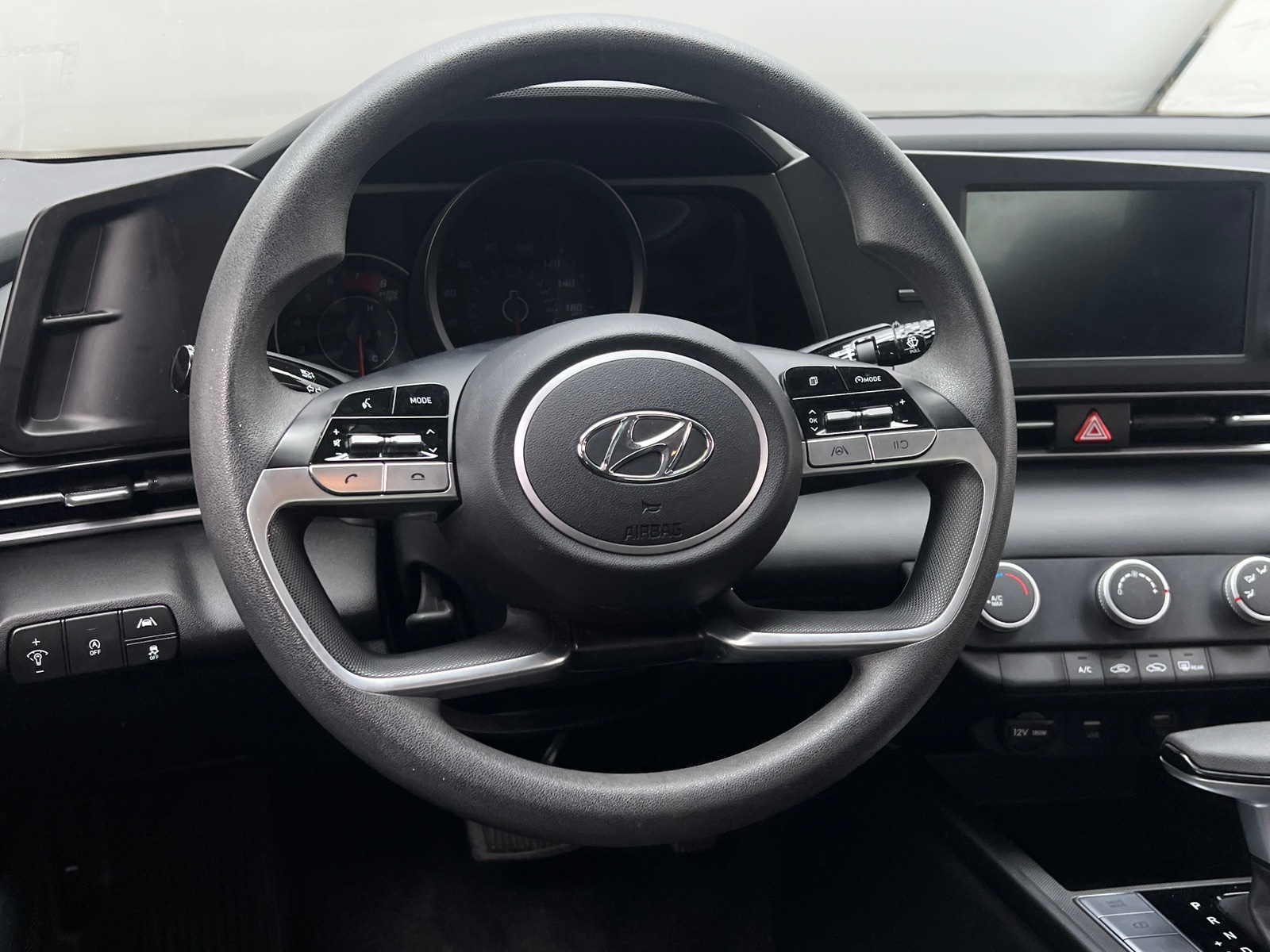 Thumbnail: 2023 Hyundai Elantra - 5