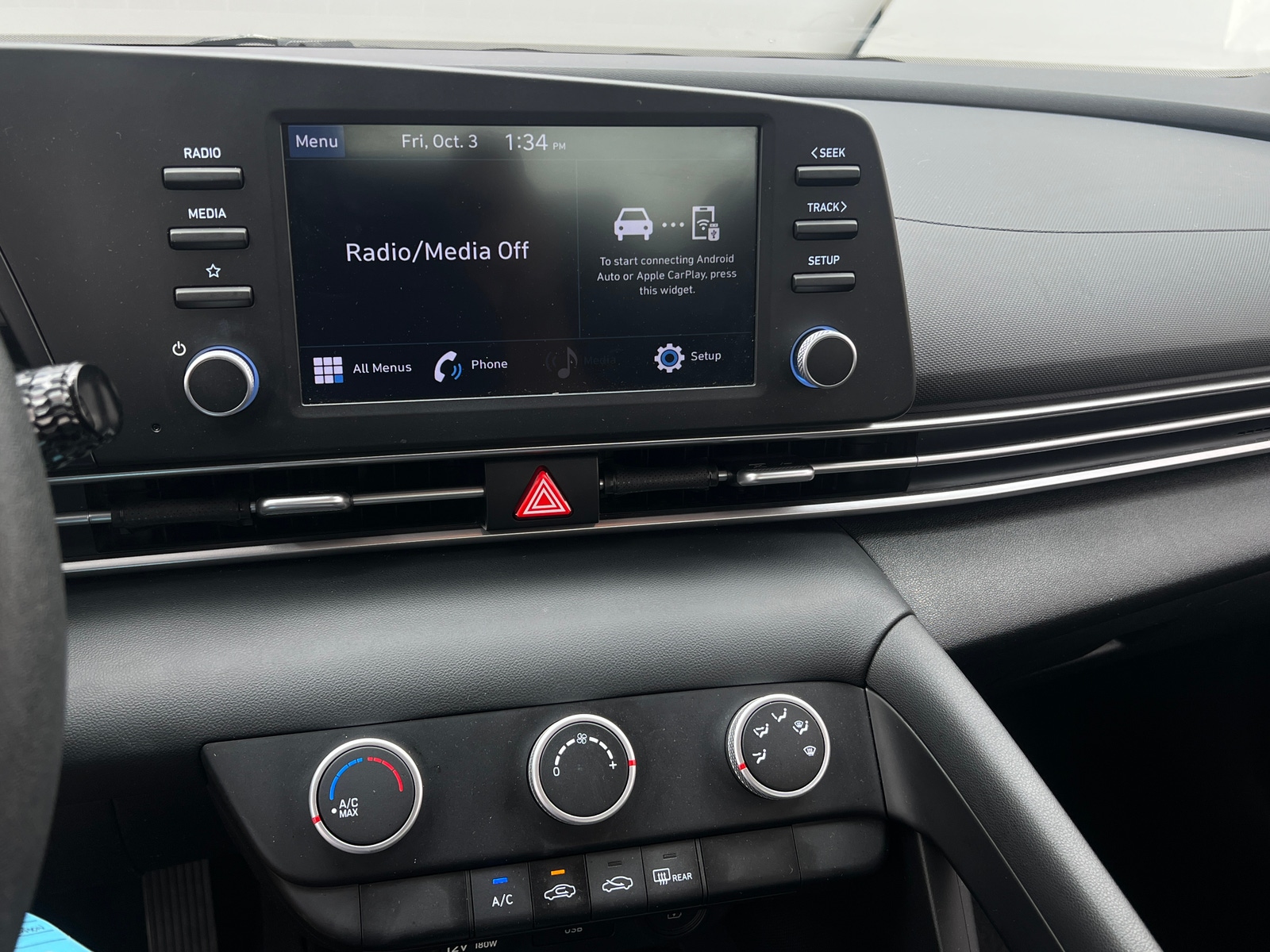 Thumbnail: 2023 Hyundai Elantra - 4