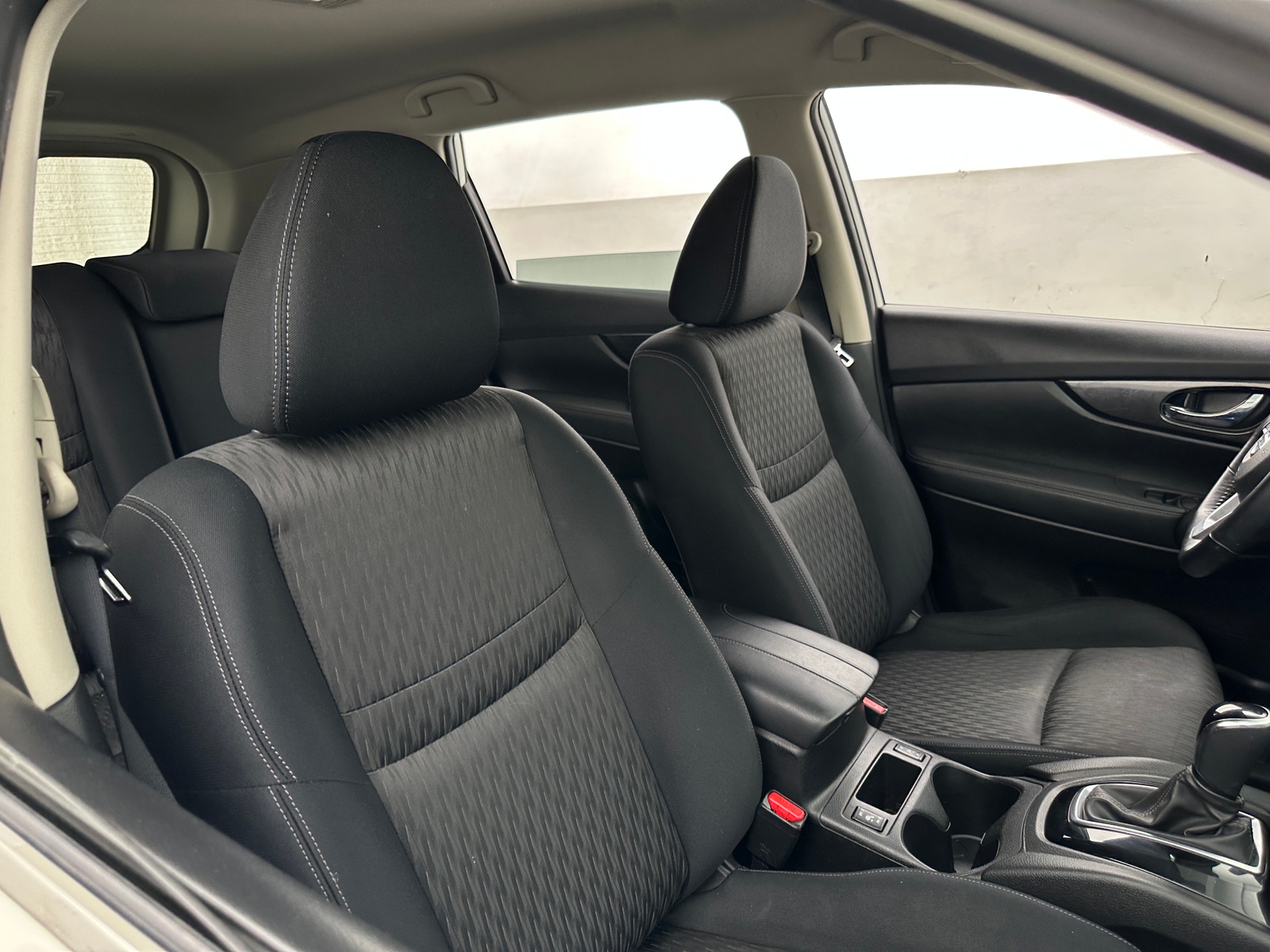 Thumbnail: 2017 Nissan Rogue - 2