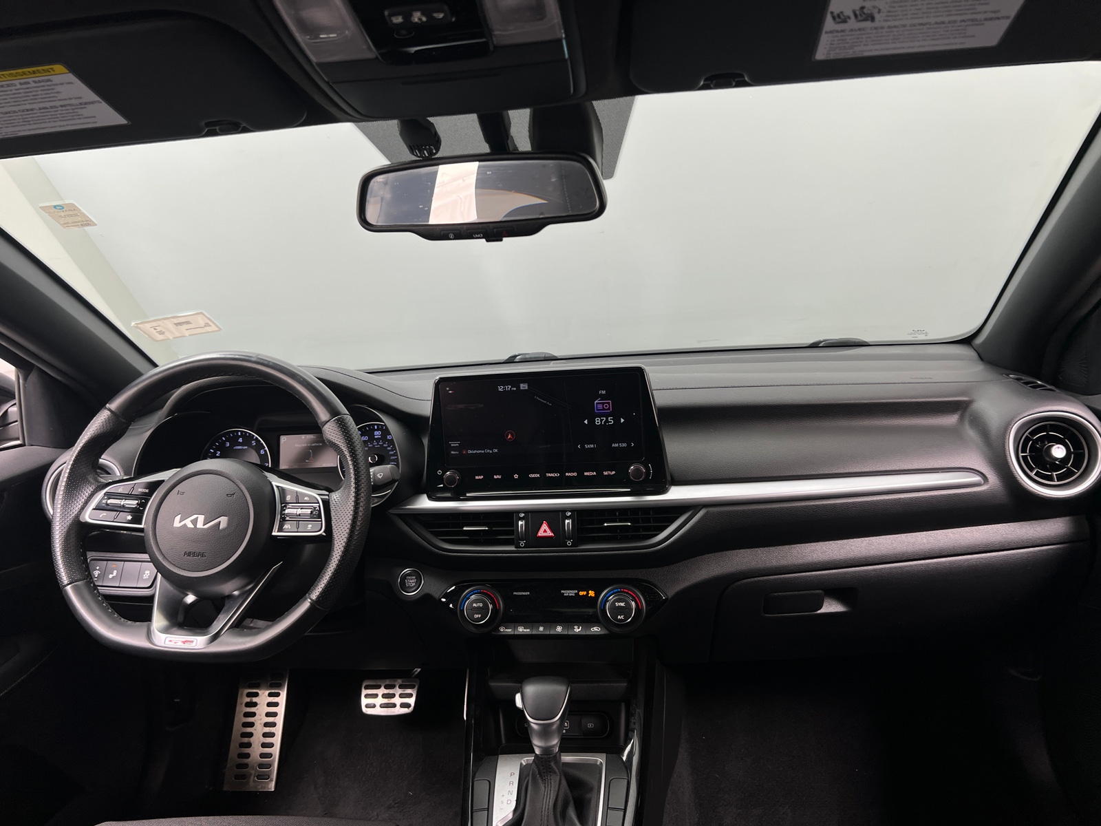Thumbnail: 2022 Kia Forte - 3
