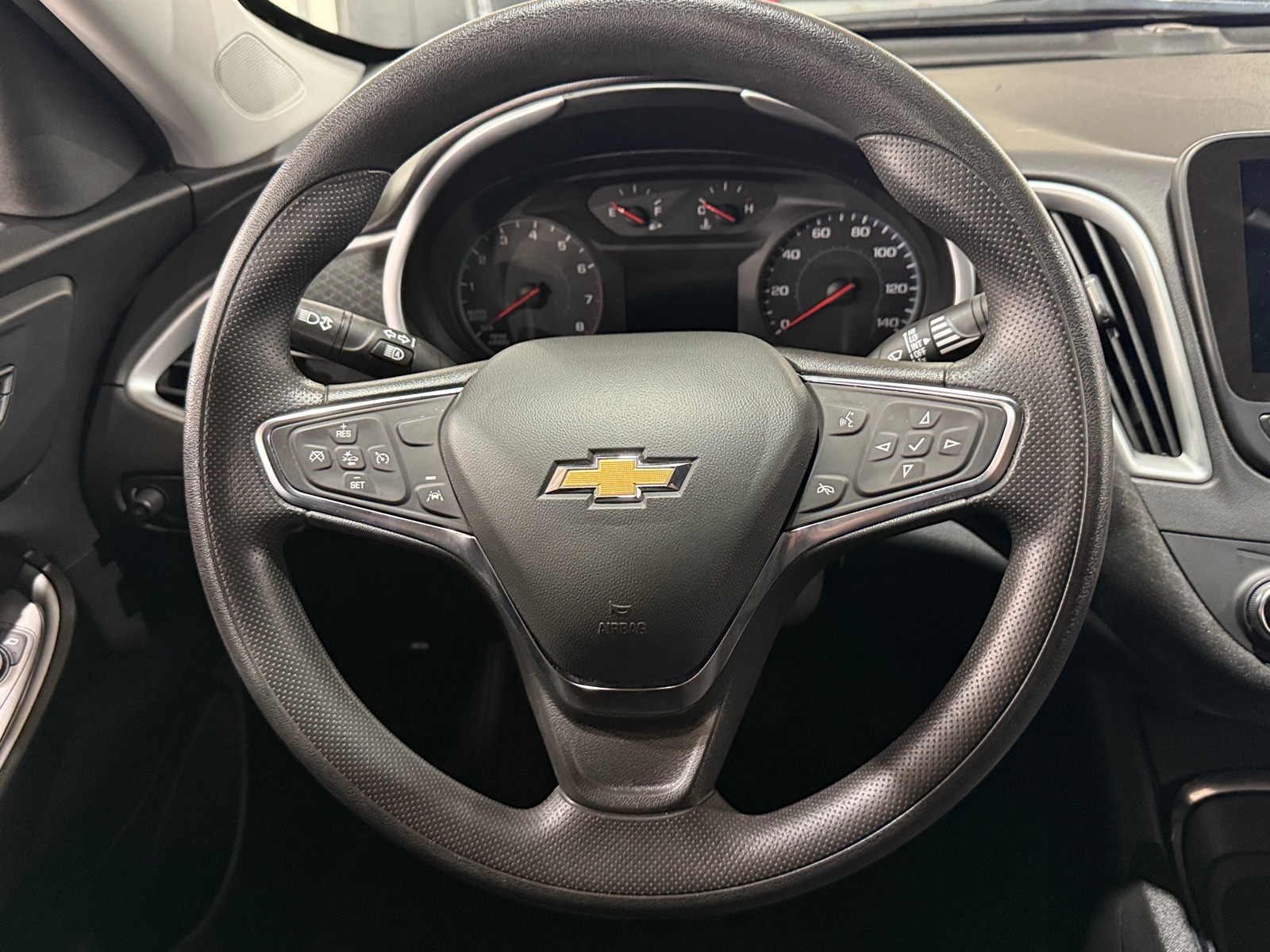 Thumbnail: 2024 Chevrolet Malibu - 5