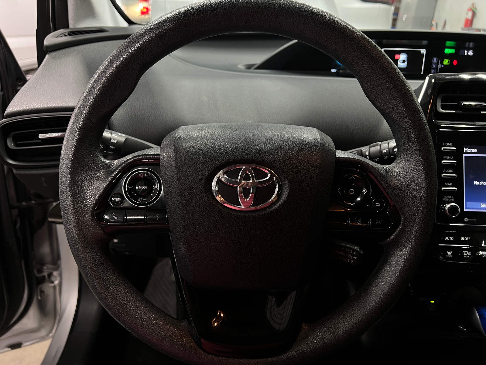 Thumbnail: 2021 Toyota Prius - 5