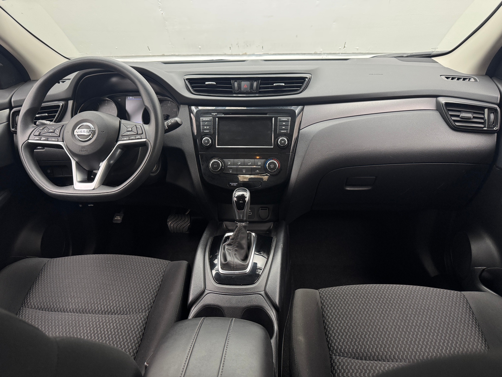 Thumbnail: 2021 Nissan Rogue Sport - 3