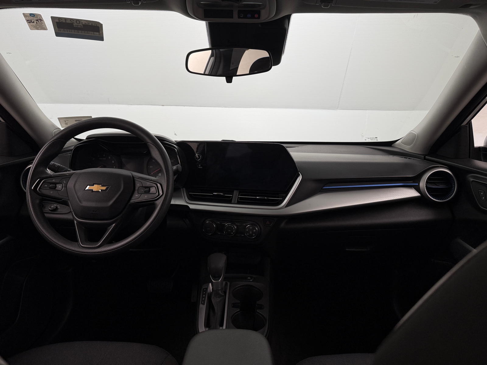 Thumbnail: 2025 Chevrolet Trax - 3