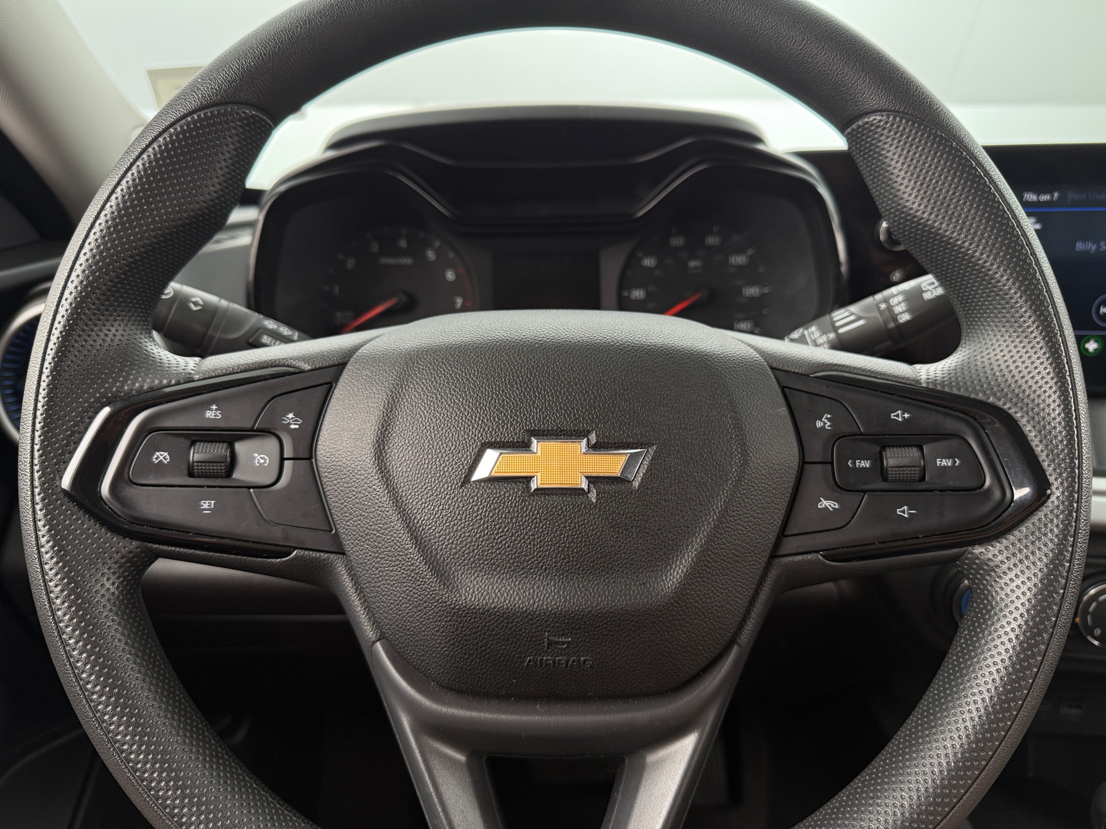 Thumbnail: 2025 Chevrolet Trax - 5