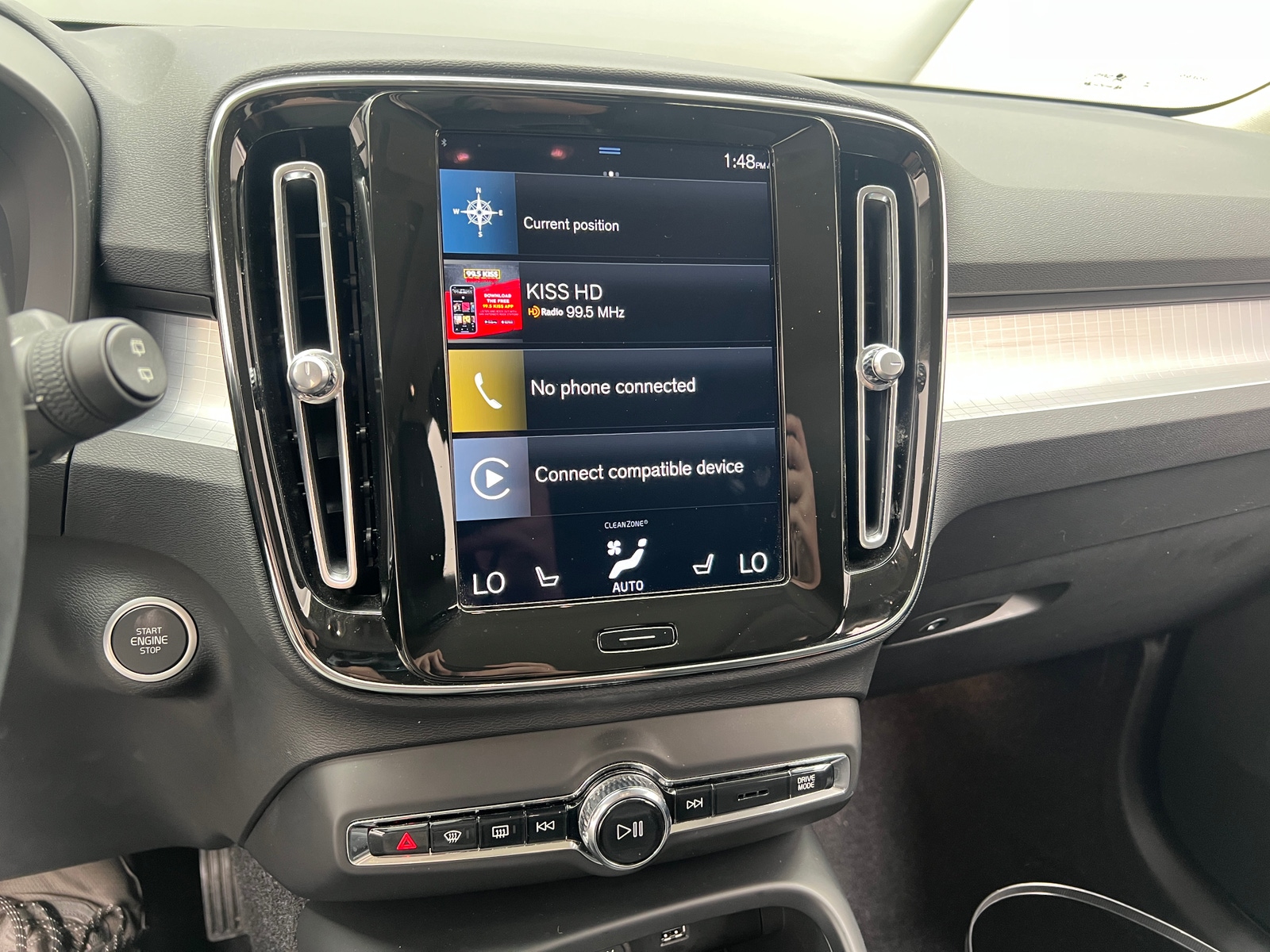 Thumbnail: 2021 Volvo XC40 - 3