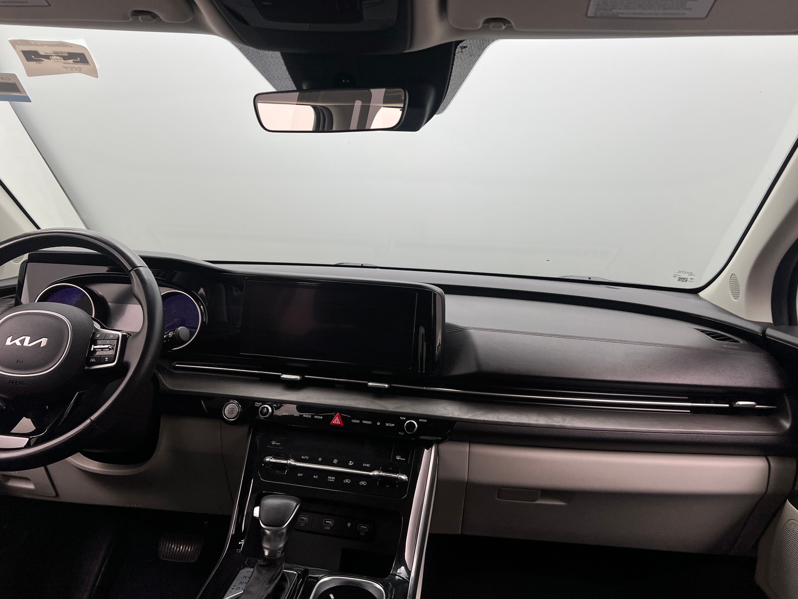 Thumbnail: 2022 Kia Carnival - 2
