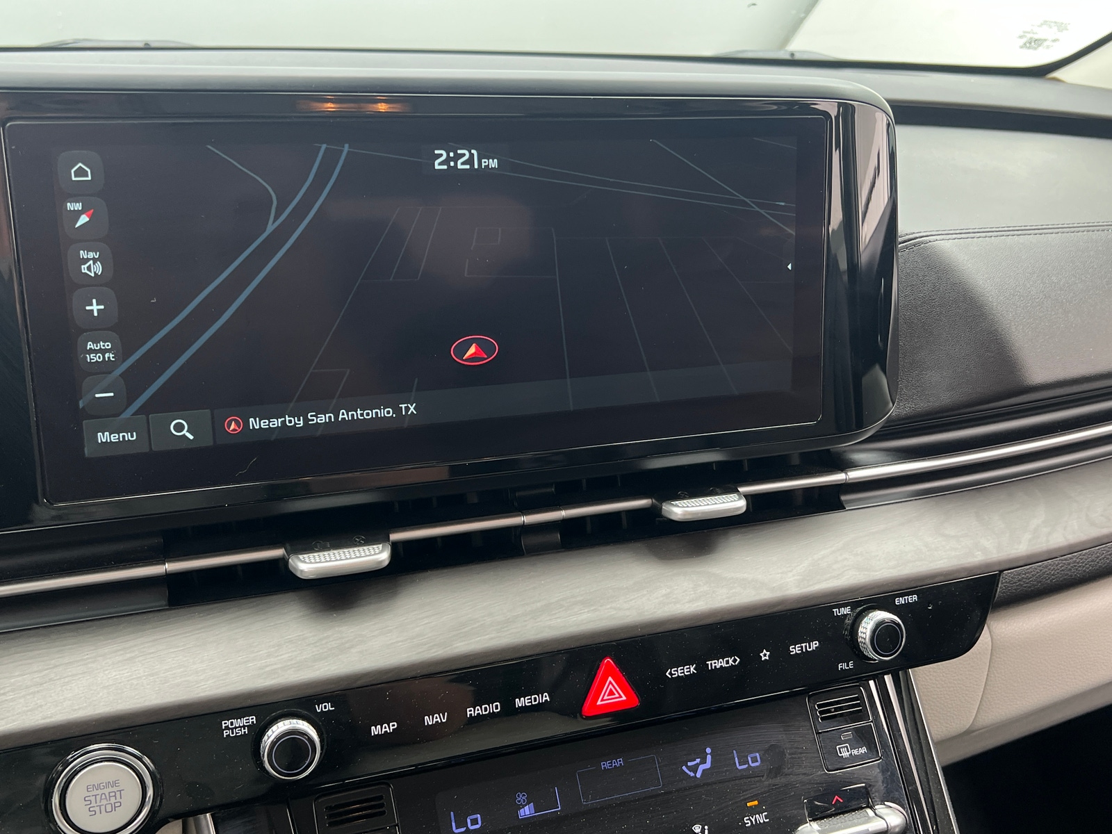 Thumbnail: 2022 Kia Carnival - 3