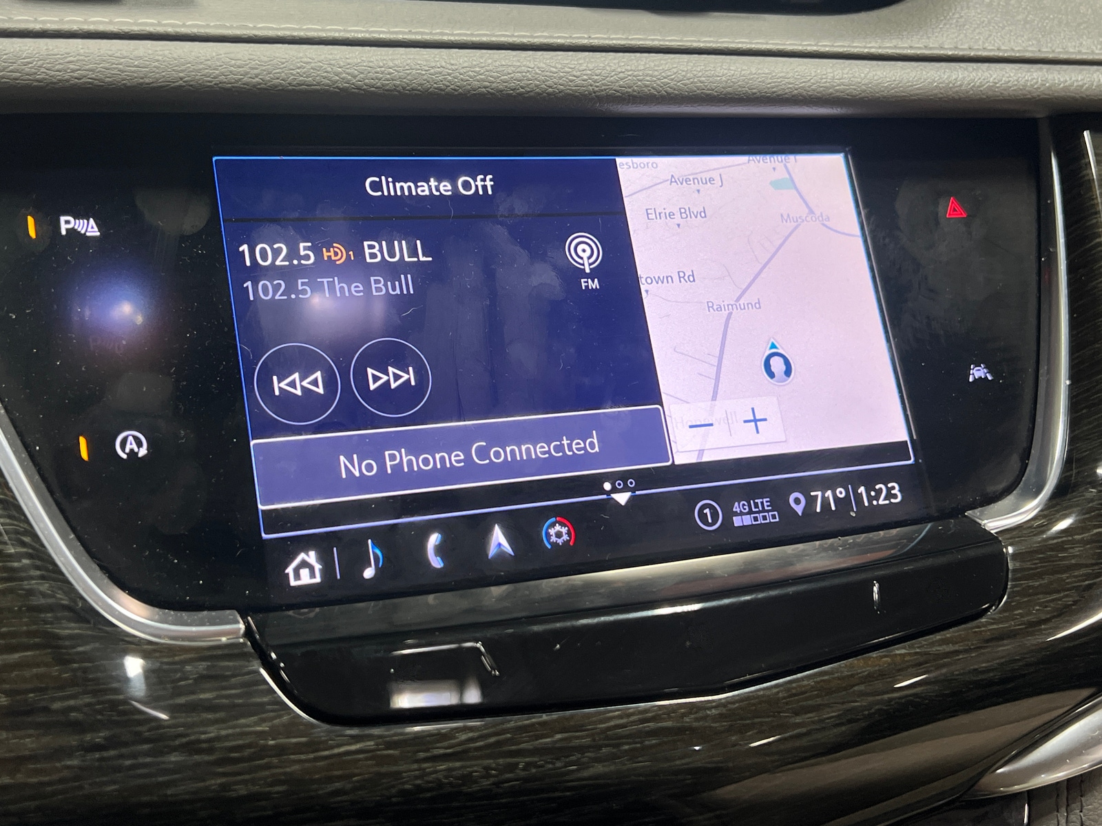 Thumbnail: 2020 Cadillac XT6 - 3