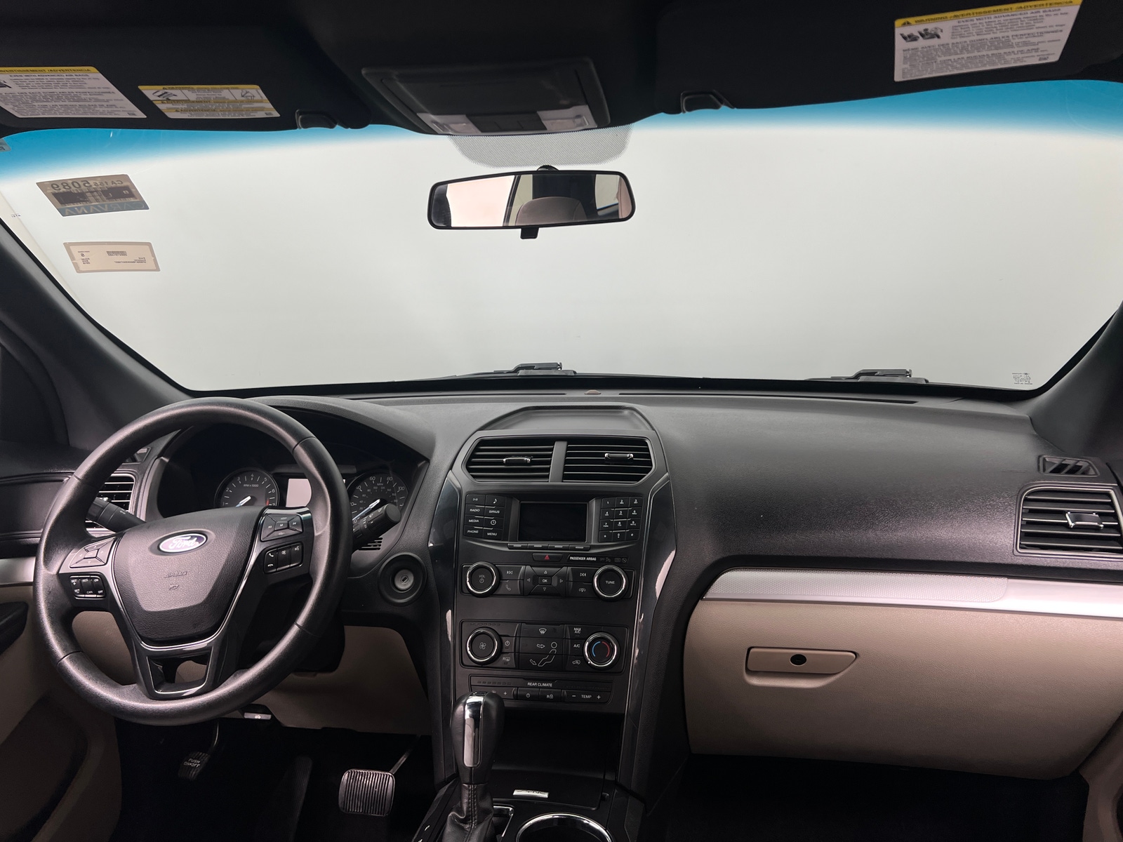 Thumbnail: 2019 Ford Explorer - 3