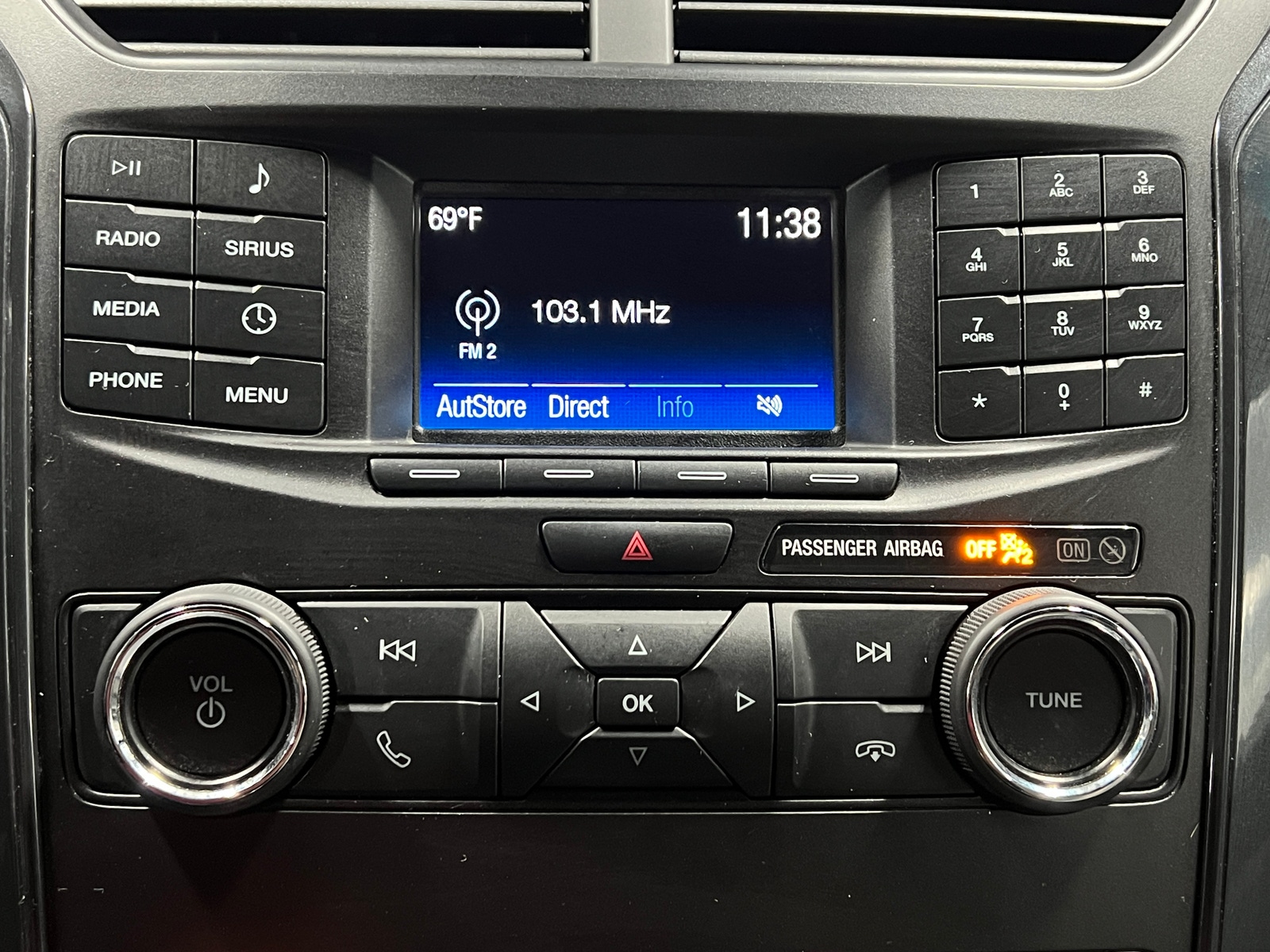 Thumbnail: 2019 Ford Explorer - 4