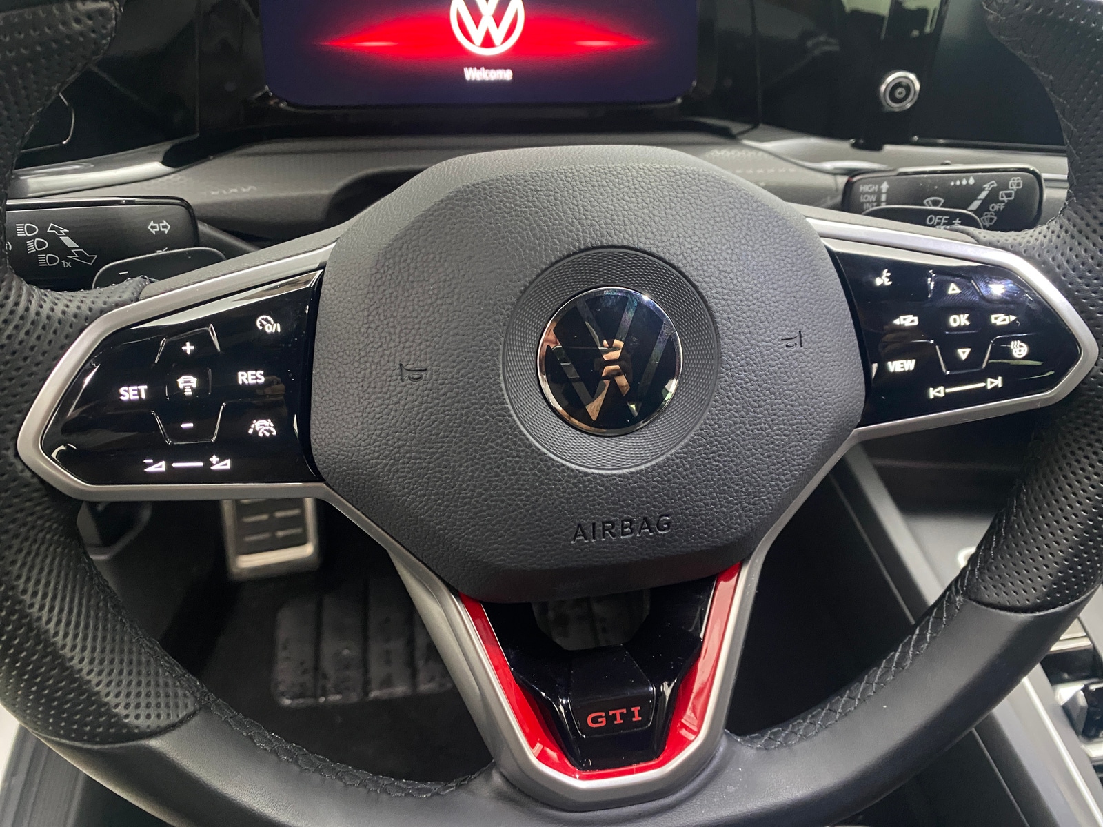Thumbnail: 2022 Volkswagen Golf - 5