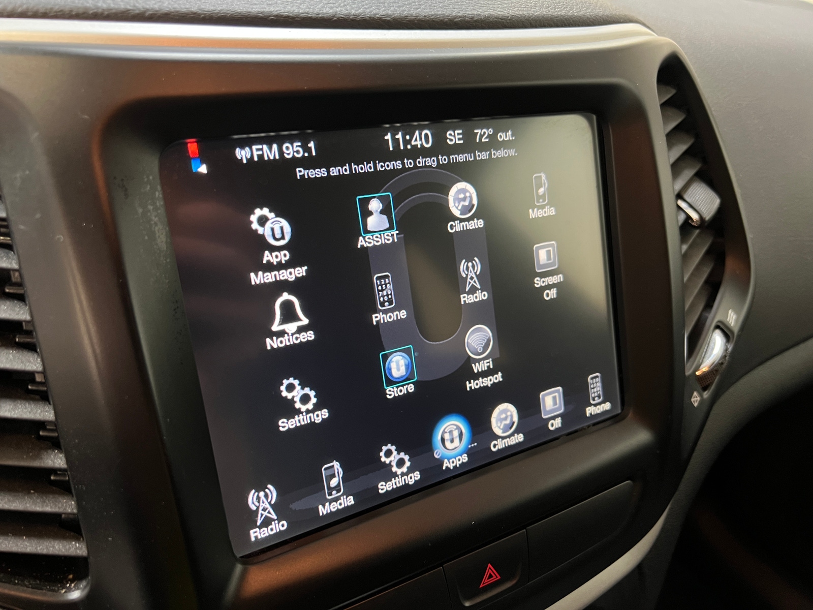 Thumbnail: 2018 Jeep Cherokee - 3