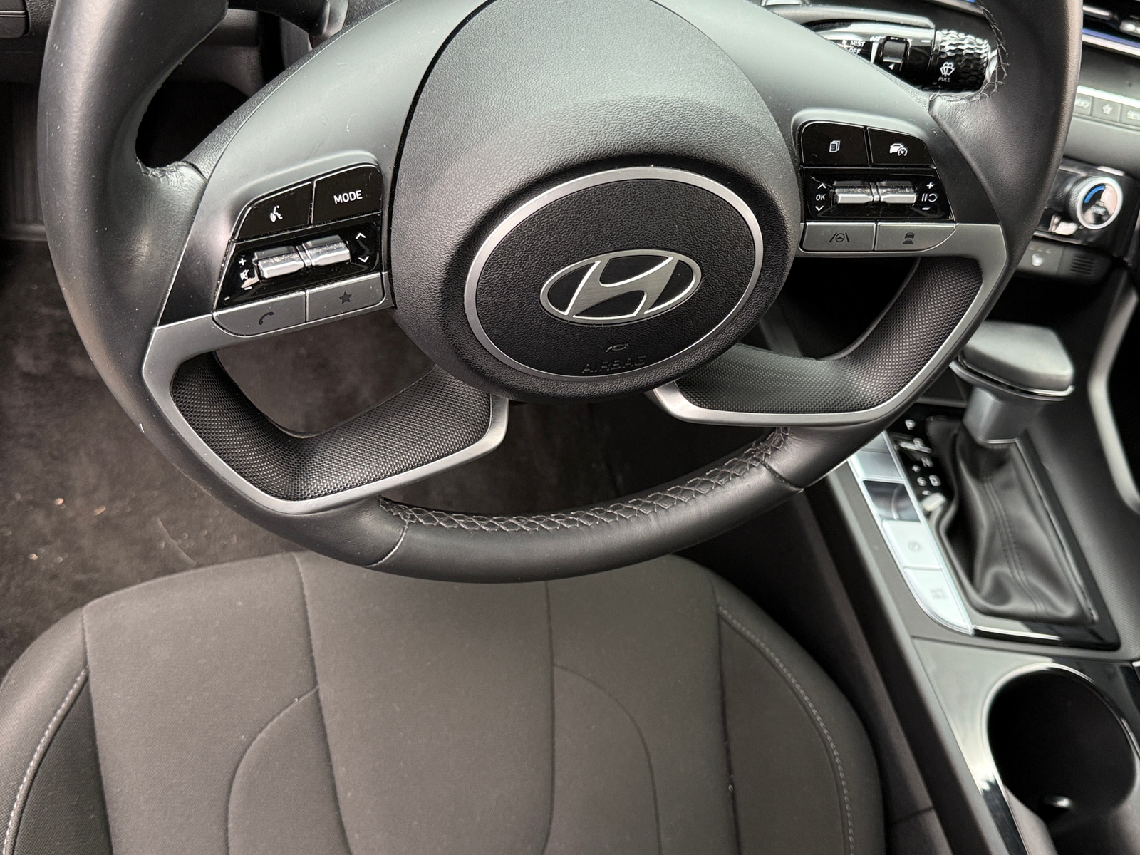 Thumbnail: 2024 Hyundai Elantra - 5