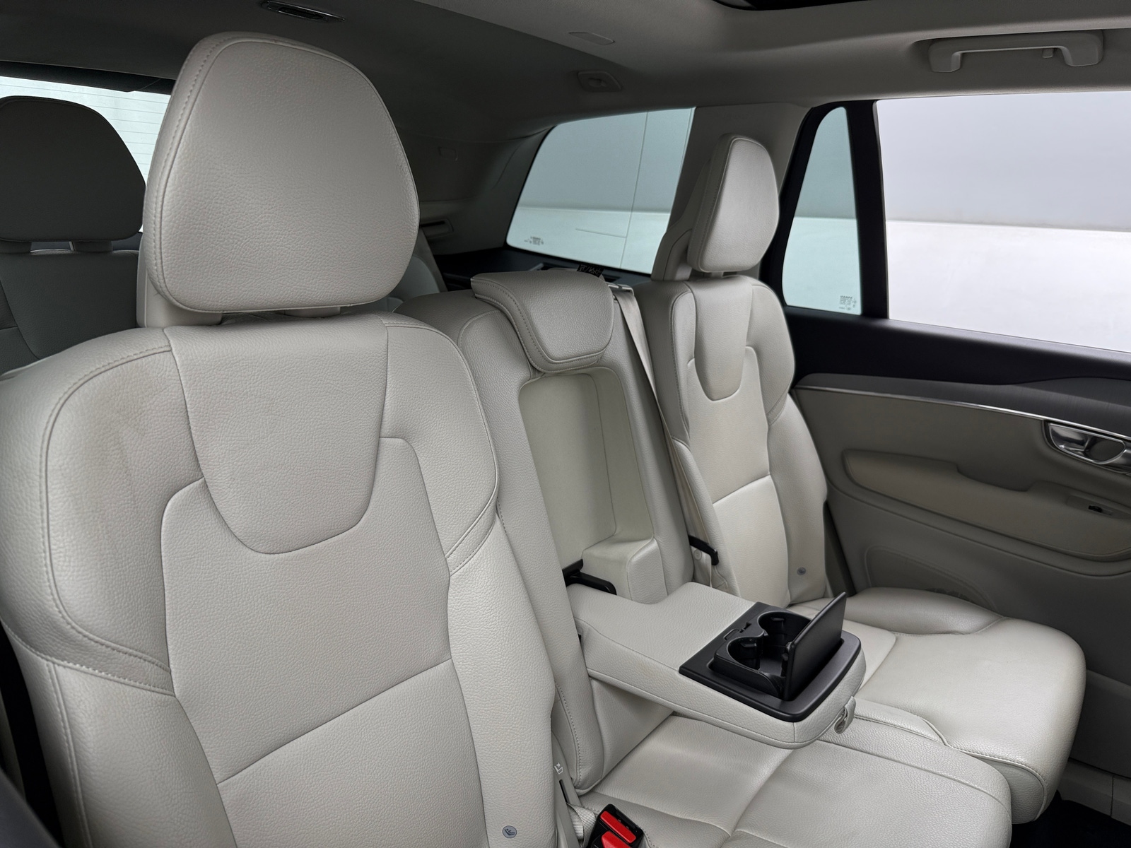 Thumbnail: 2022 Volvo XC90 - 5