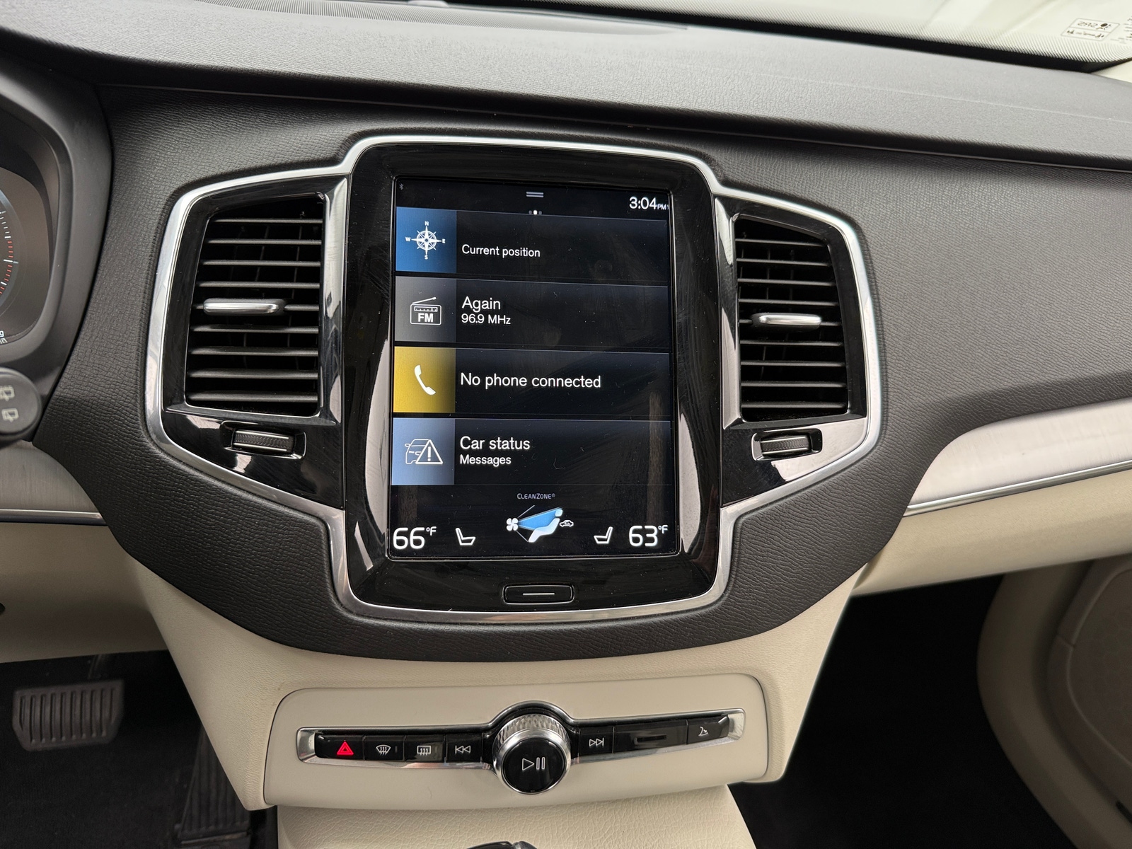 Thumbnail: 2022 Volvo XC90 - 3