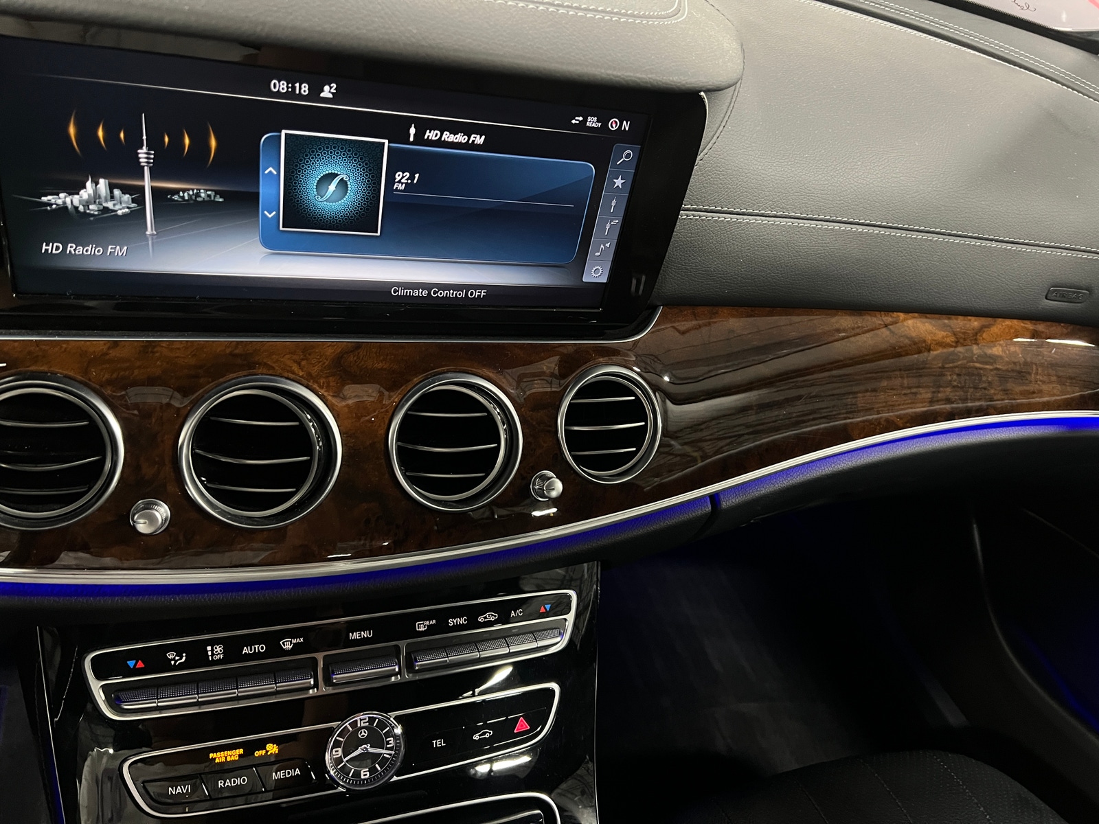 Thumbnail: 2017 Mercedes-Benz E-Class - 3
