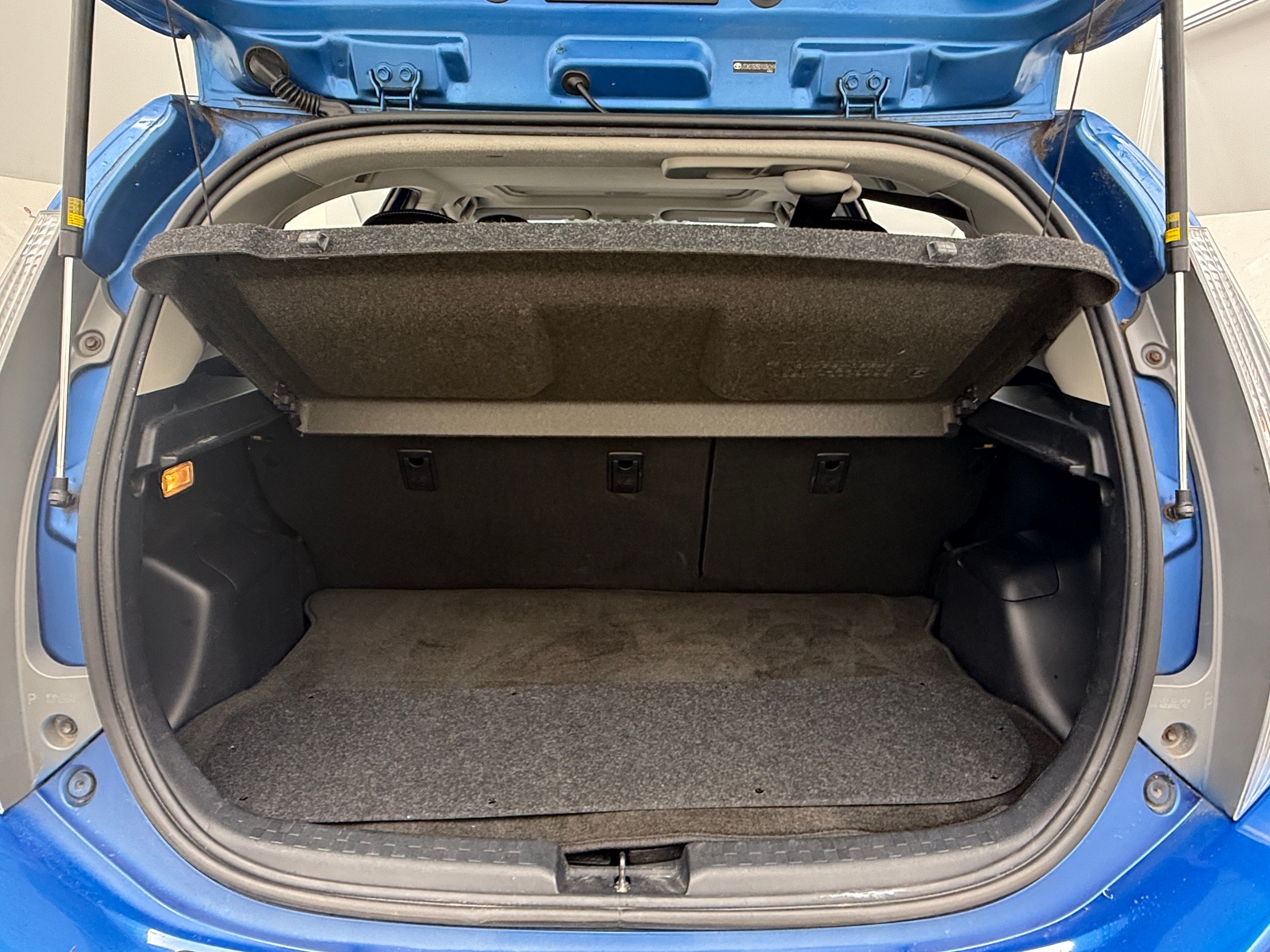 Thumbnail: 2013 Toyota Prius c - 7