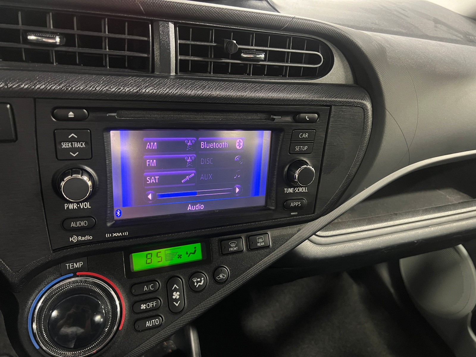 Thumbnail: 2013 Toyota Prius c - 4