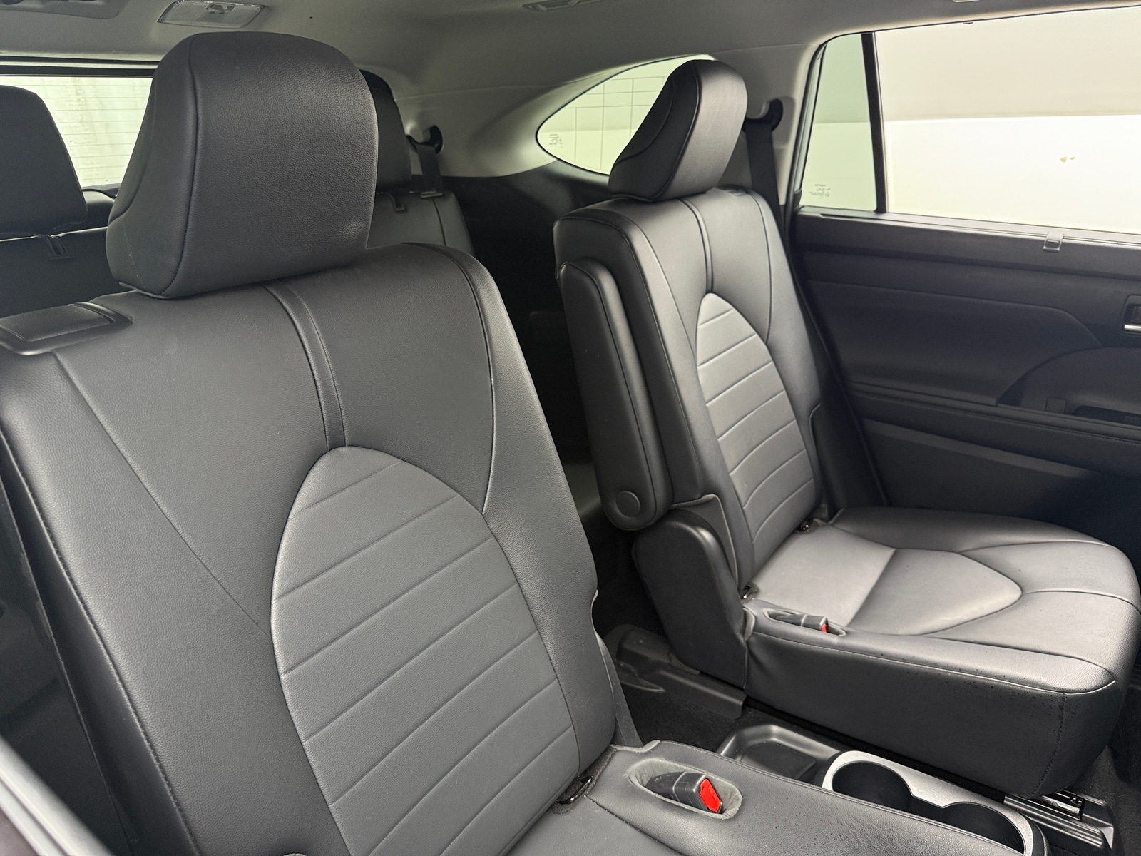 Thumbnail: 2020 Toyota Highlander - 5