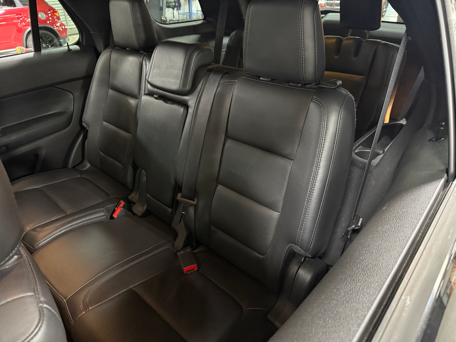 Thumbnail: 2015 Ford Explorer - 5