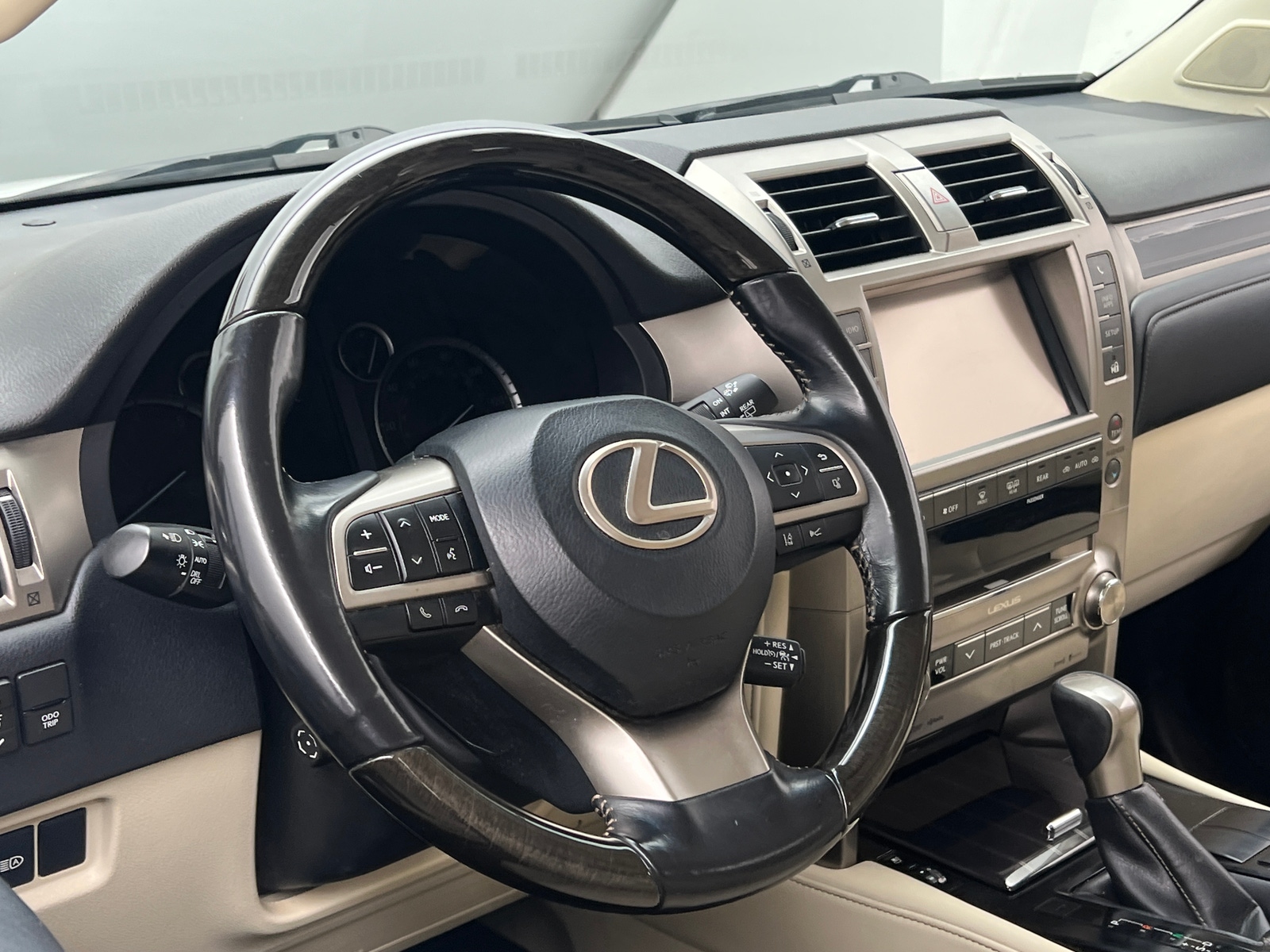 Thumbnail: 2020 Lexus GX - 4