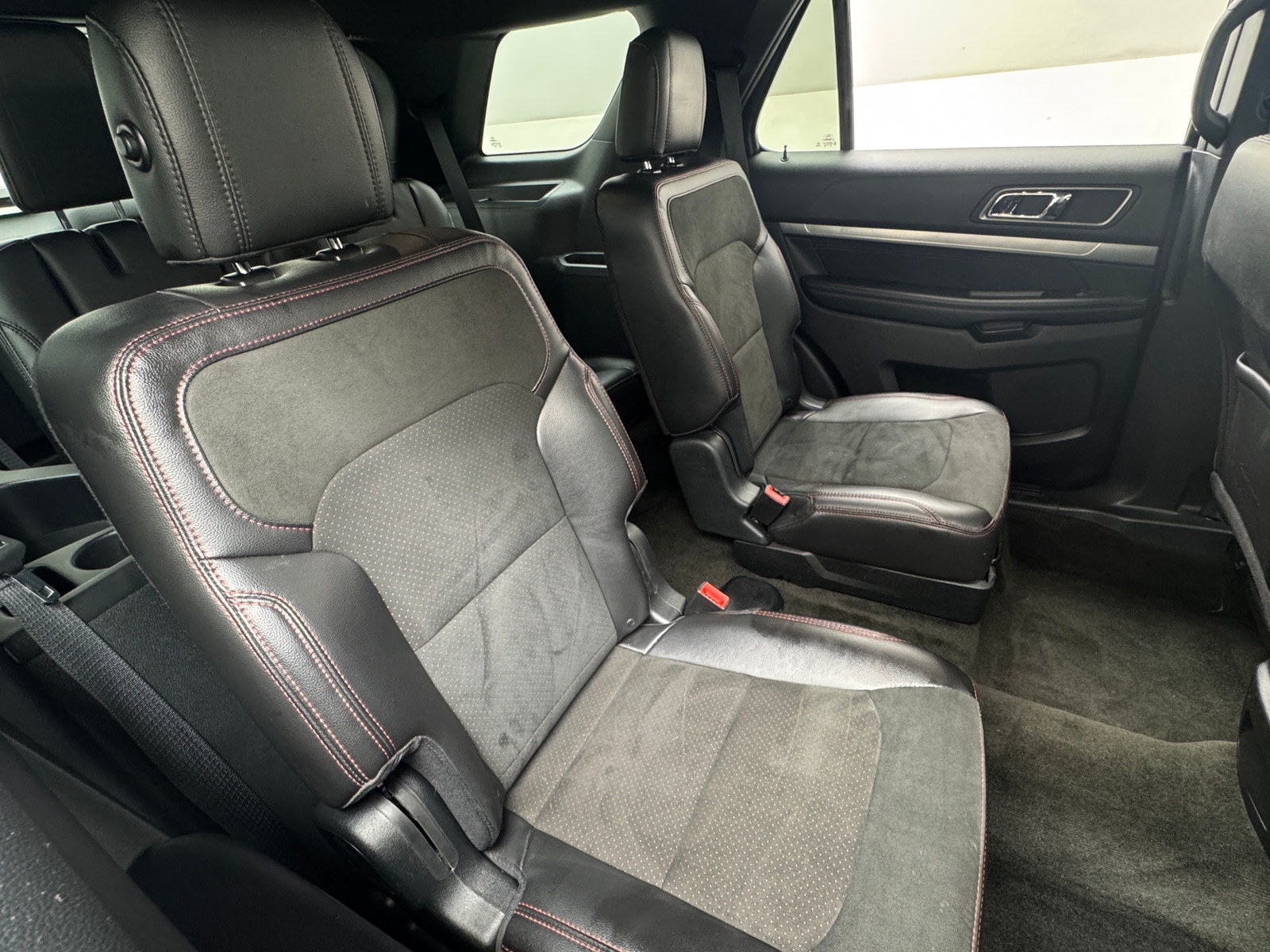Thumbnail: 2018 Ford Explorer - 5