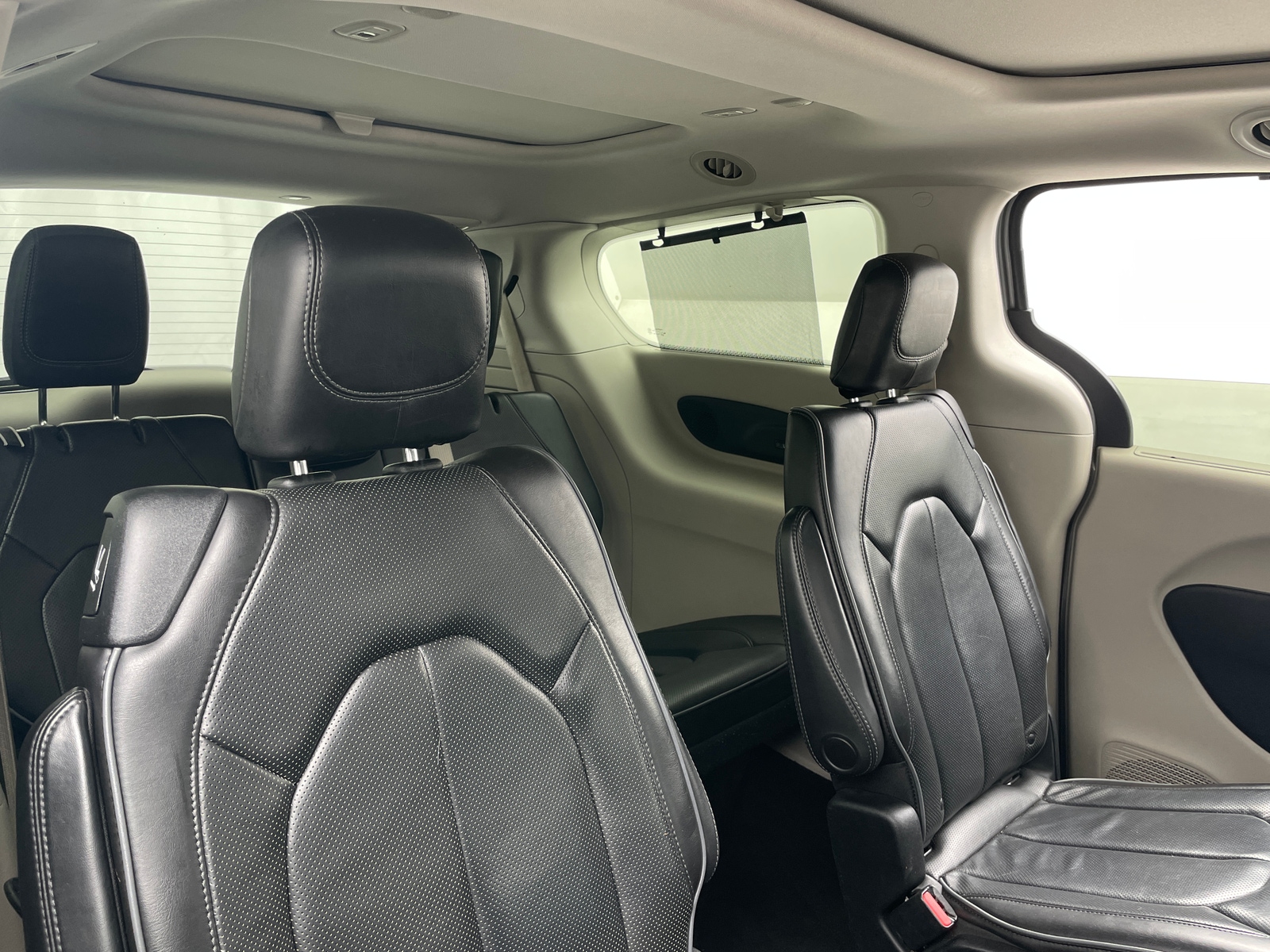 Thumbnail: 2020 Chrysler Pacifica - 5