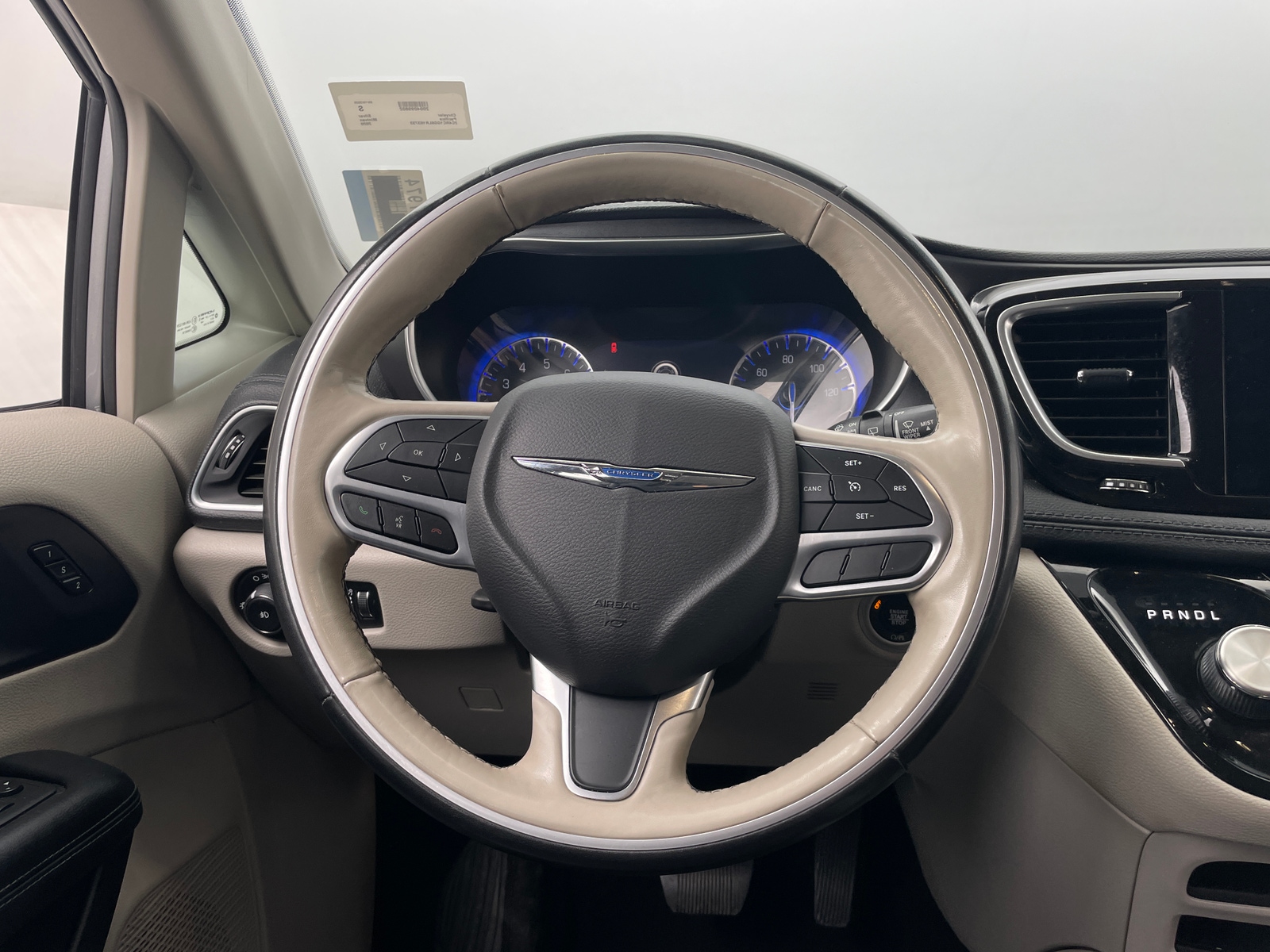 Thumbnail: 2020 Chrysler Pacifica - 4