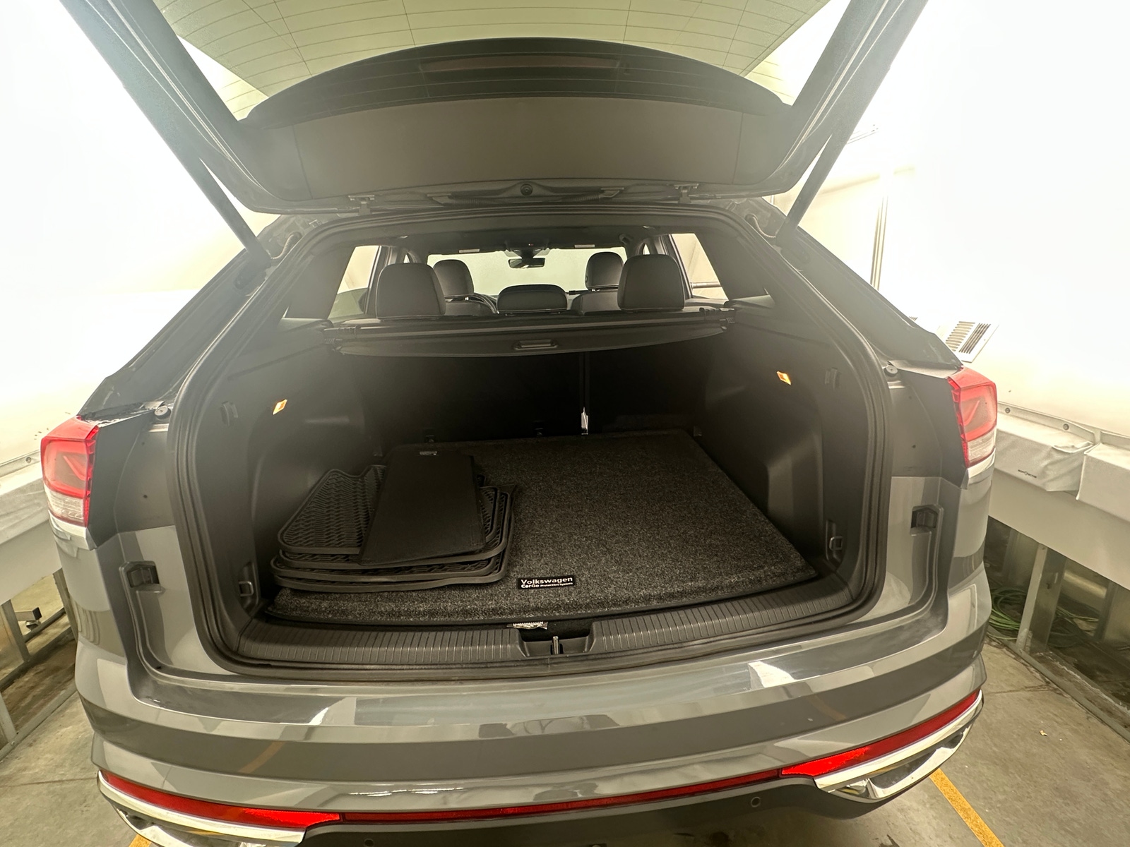 Thumbnail: 2023 Volkswagen Atlas - 6