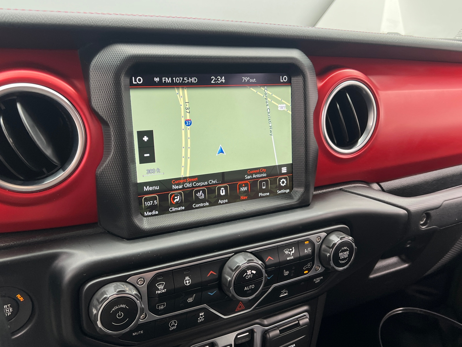 Thumbnail: 2022 Jeep Gladiator - 3