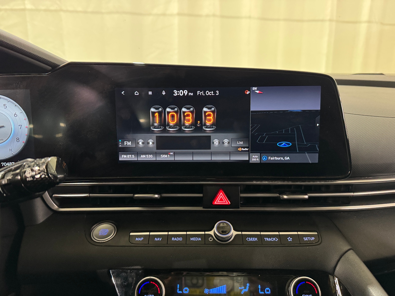 Thumbnail: 2023 Hyundai Elantra - 4